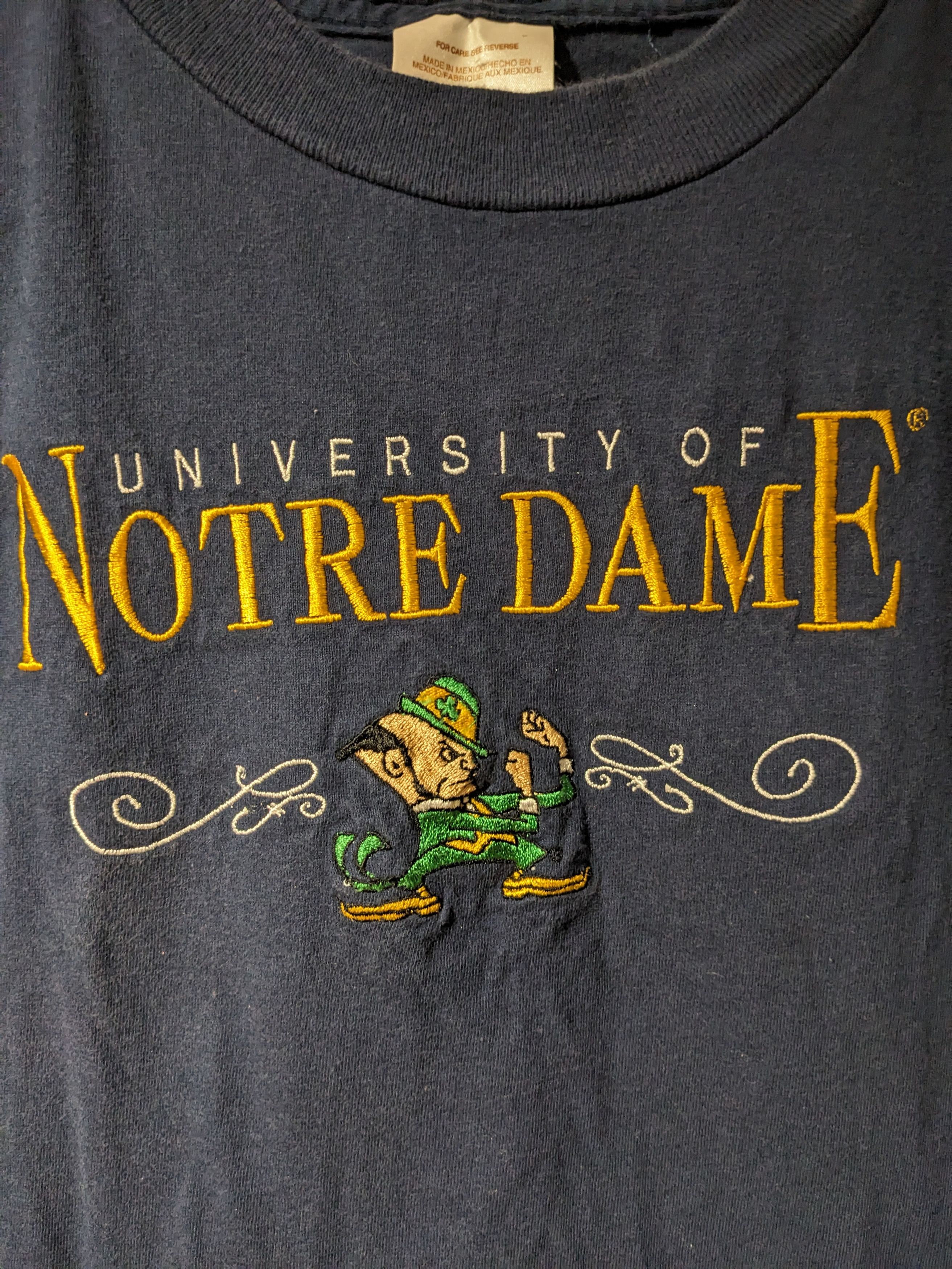 Vintage Vintage 90s University of Notre Dame Fighting Irish T-Shirt Size US XL / EU 56 / 4 - 2 Thumbnail