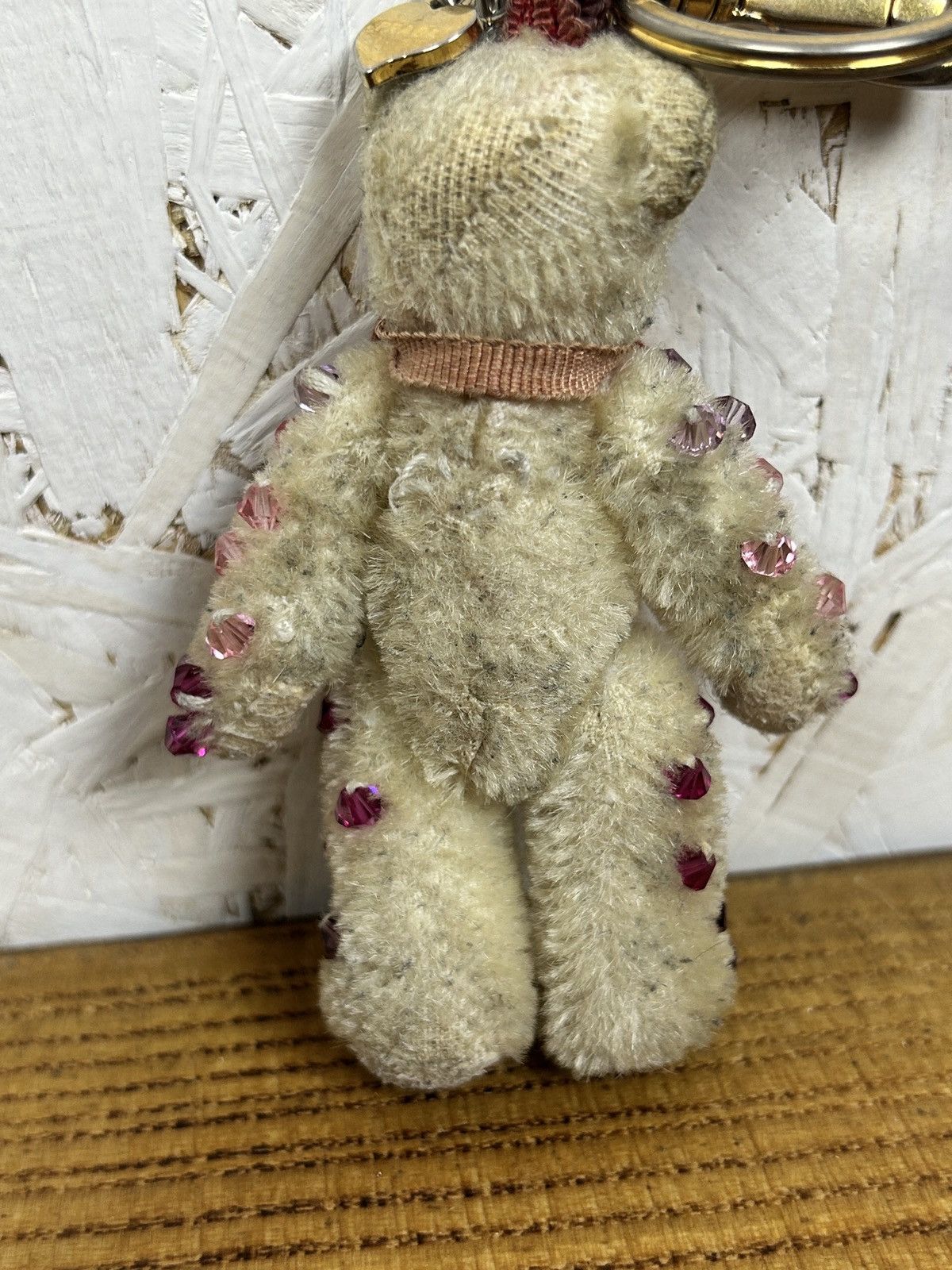 Prada Vintage Prada Heart Love Bag Charm Bear Key Holder Beige Size ONE SIZE - 7 Thumbnail