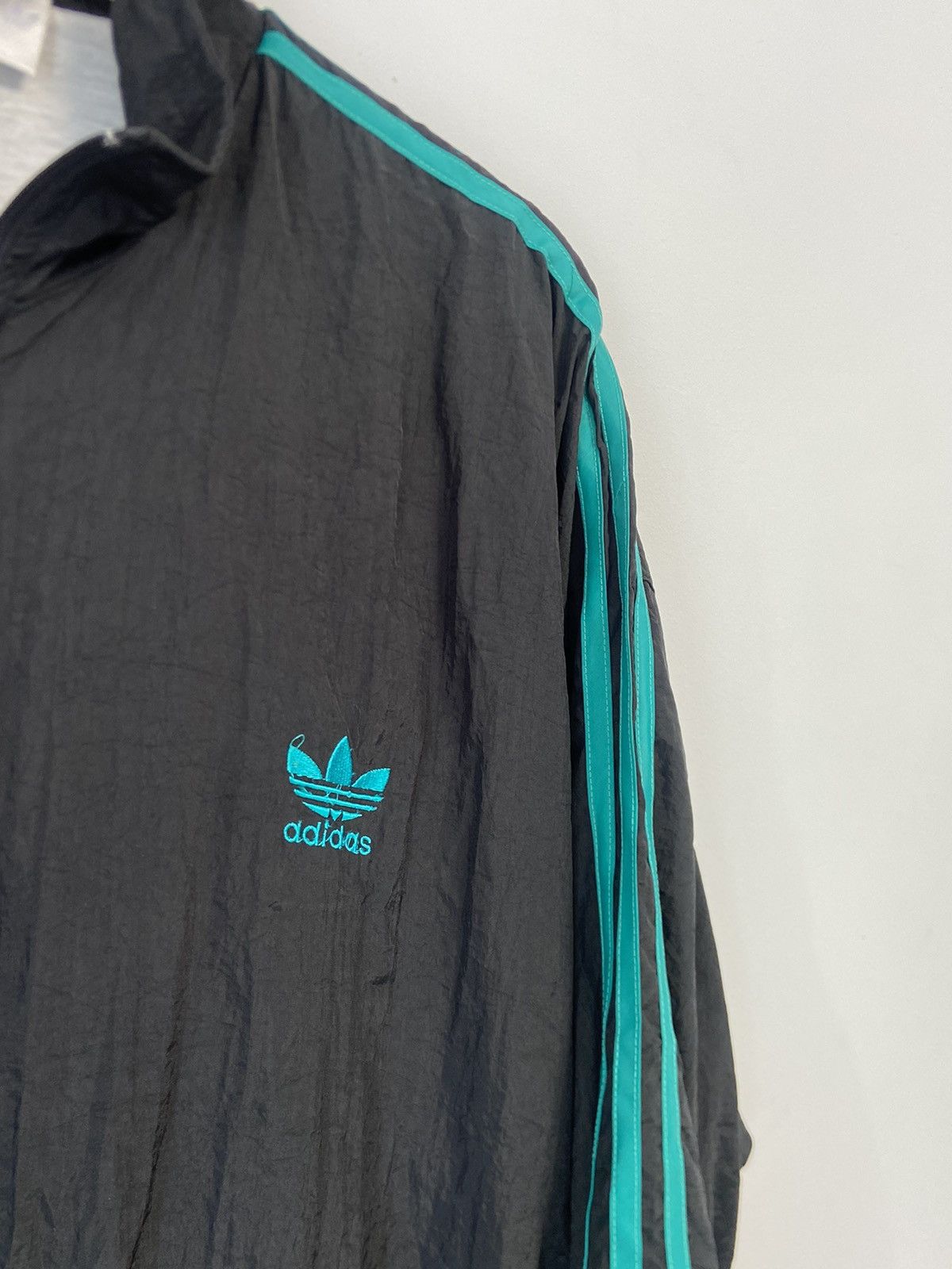 Adidas × Vintage Adidas Vintage Nylon Jacket y2k style hype Size US XL / EU 56 / 4 - 5 Thumbnail