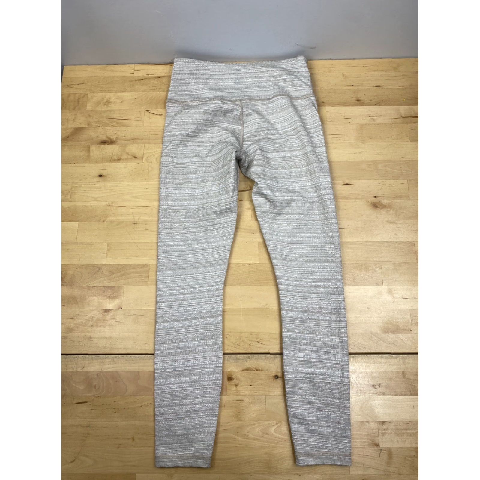 Athleta Athleta Leggings Capri Womens XS Casual Activewear Athleisure Multicolor Cross Training Yoga Pull On #7605 Size 26" / US 2 / IT 38 - 2 Thumbnail