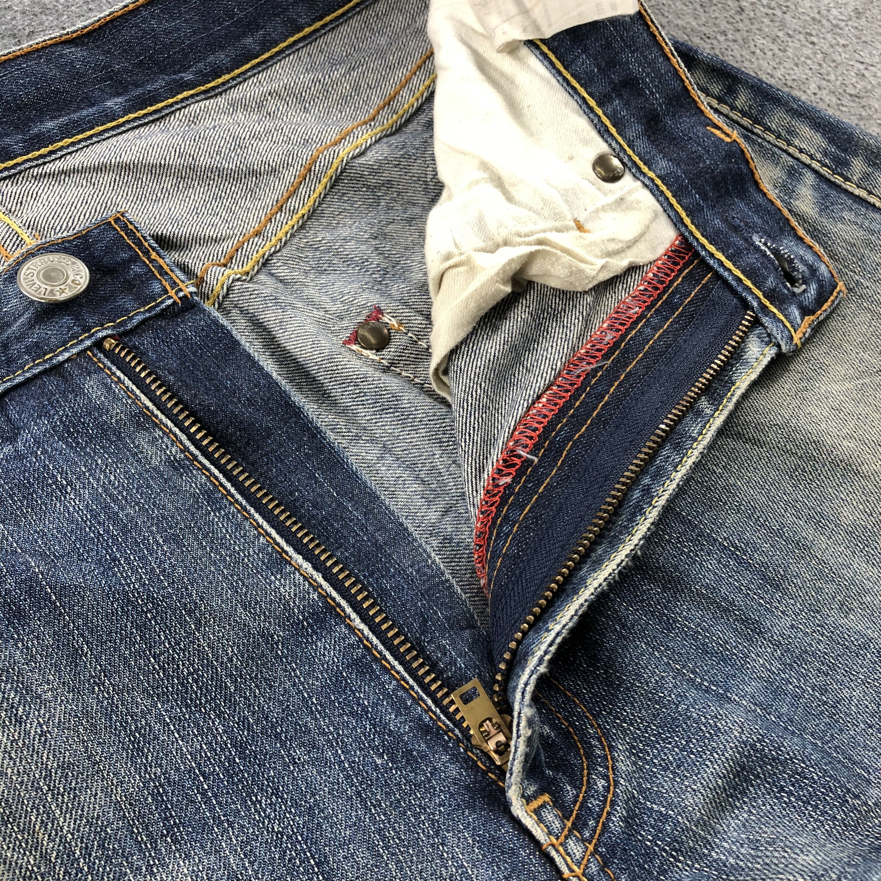 Levi's × Vintage Vintage 90s Blue Wash Levis 709 Jeans-JM1950 Size US 33 - 8 Thumbnail