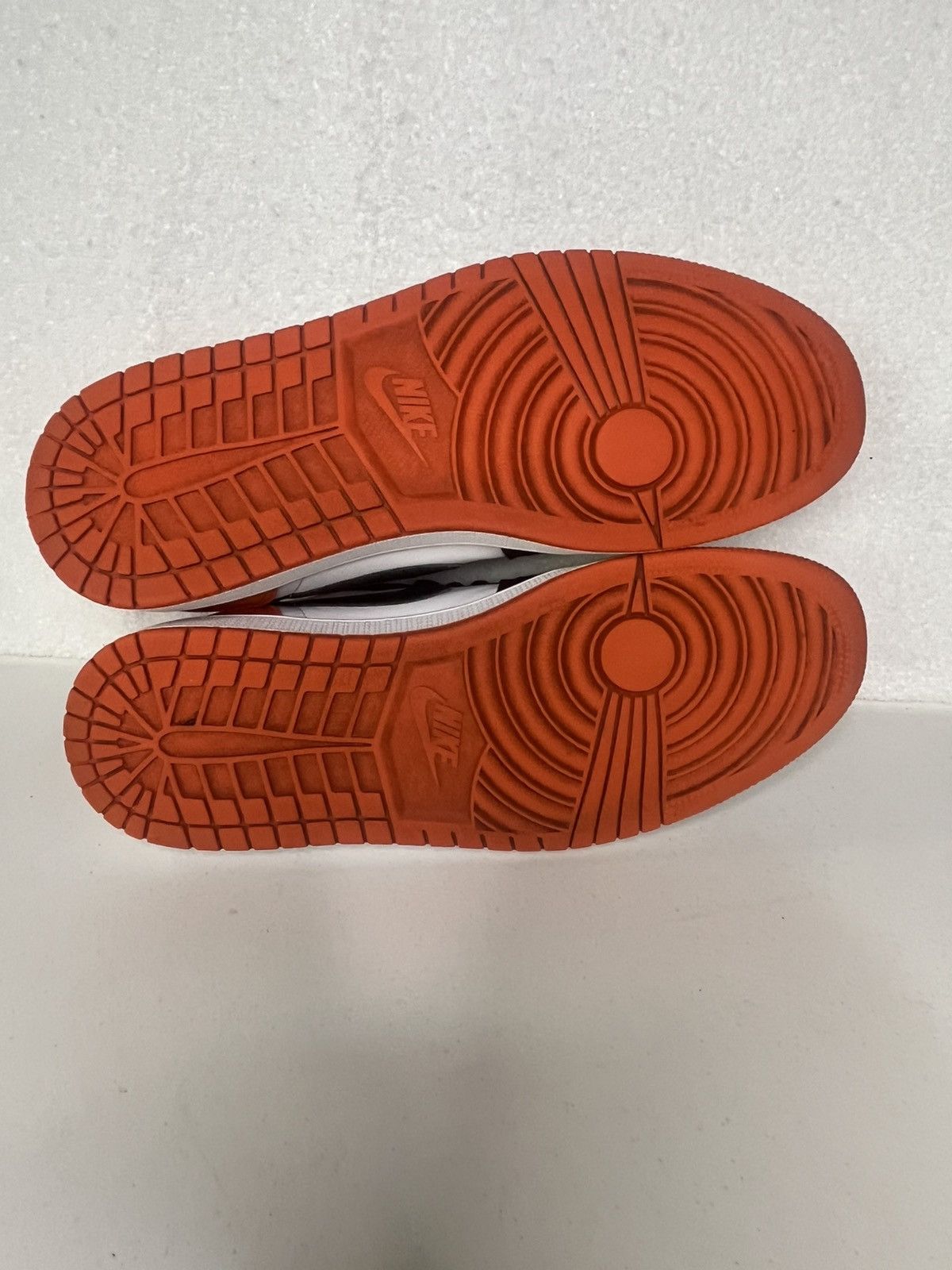 Nike Nike Air Jordan 1 Retro Low OG Starfish Custom Size 9 Size US 9 / EU 42 - 8 Thumbnail