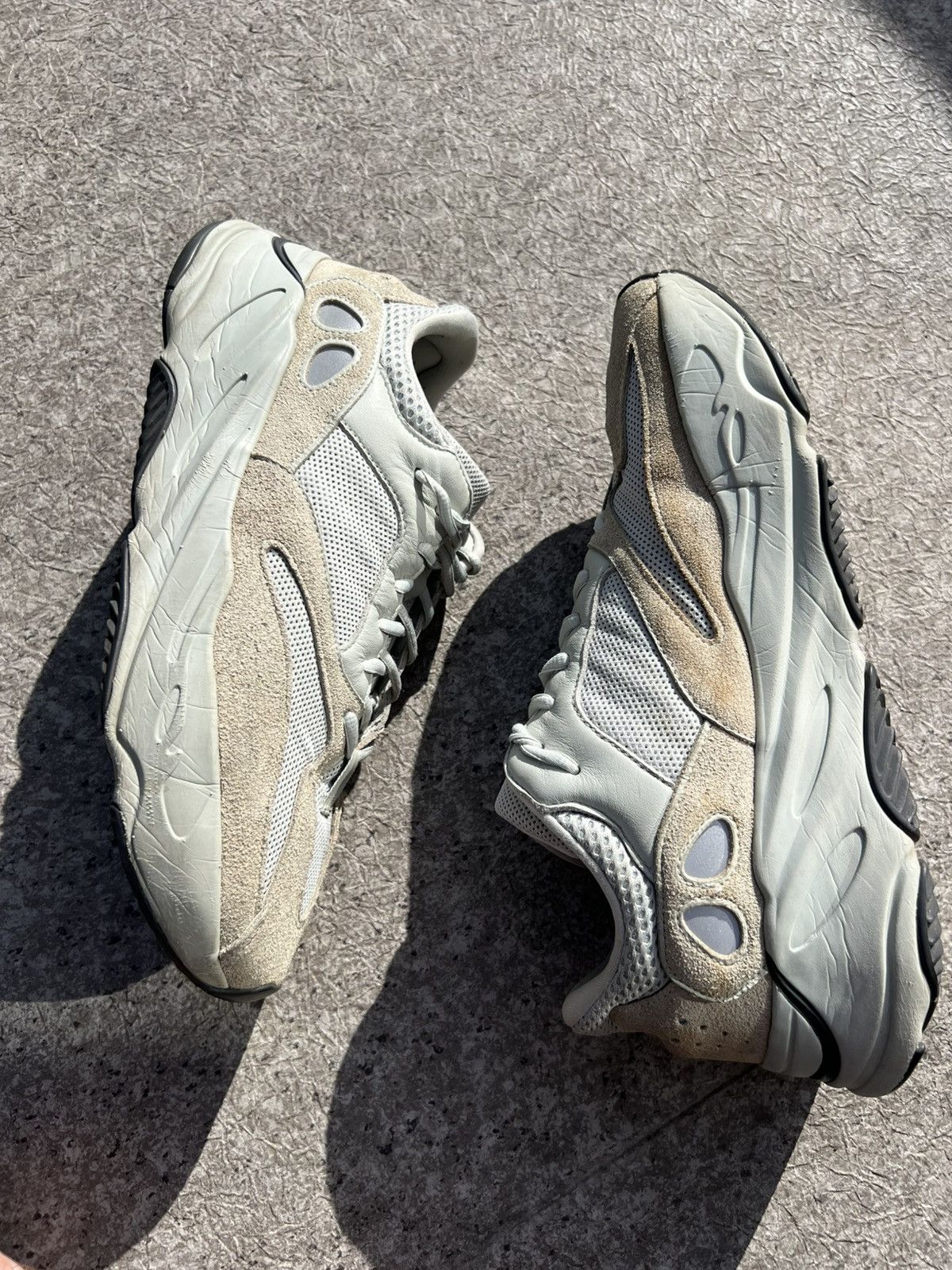 Yeezy Adidas YEEZY 700 Salt Size US 12 / EU 45 - 5 Thumbnail