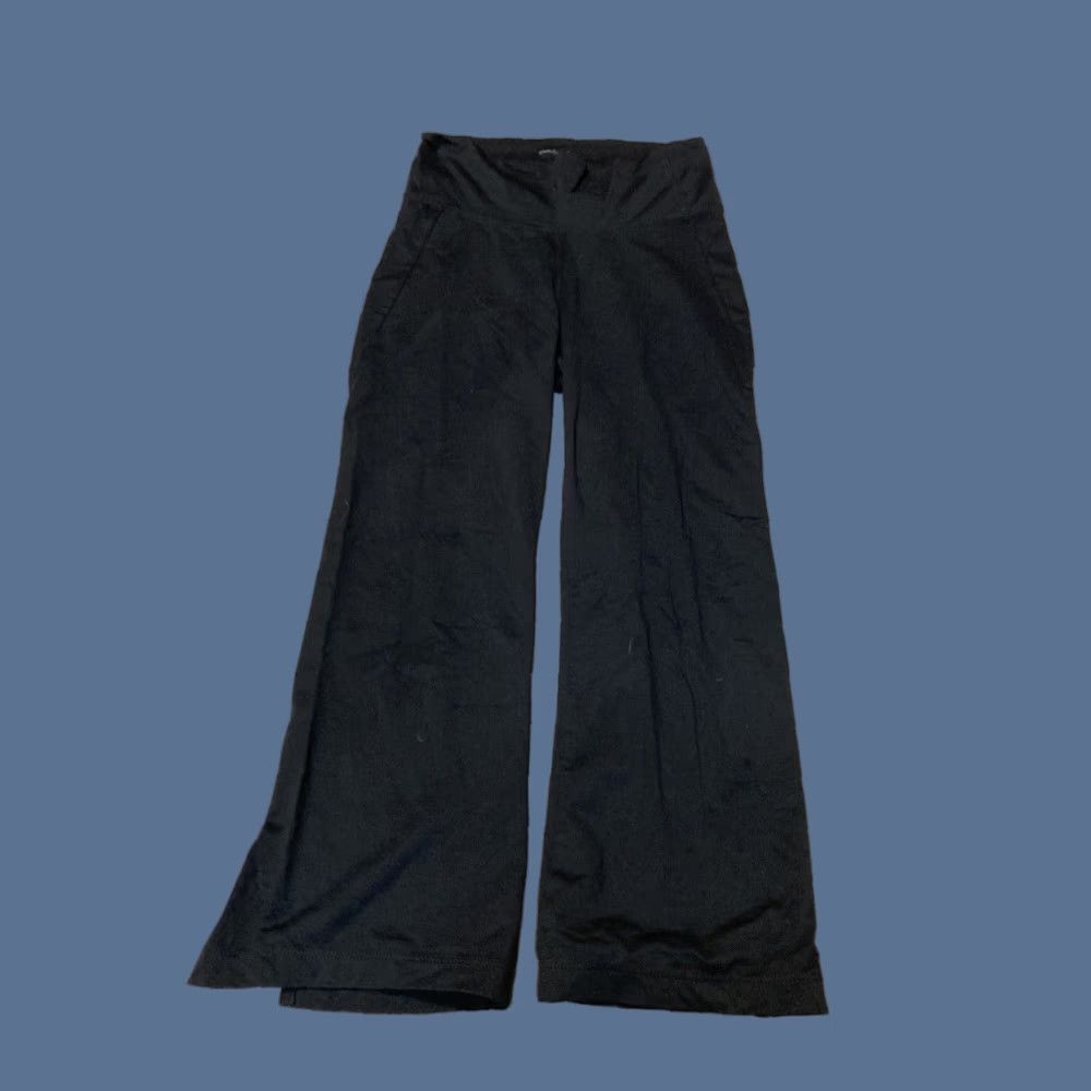 Patagonia Patagonia Leggings Women XS Black Retro Yoga Capri / Regular / XS / Women / Leggings / Yoga / Retro / Black / XS Size 26" / US 2 / IT 38 - 1 Thumbnail