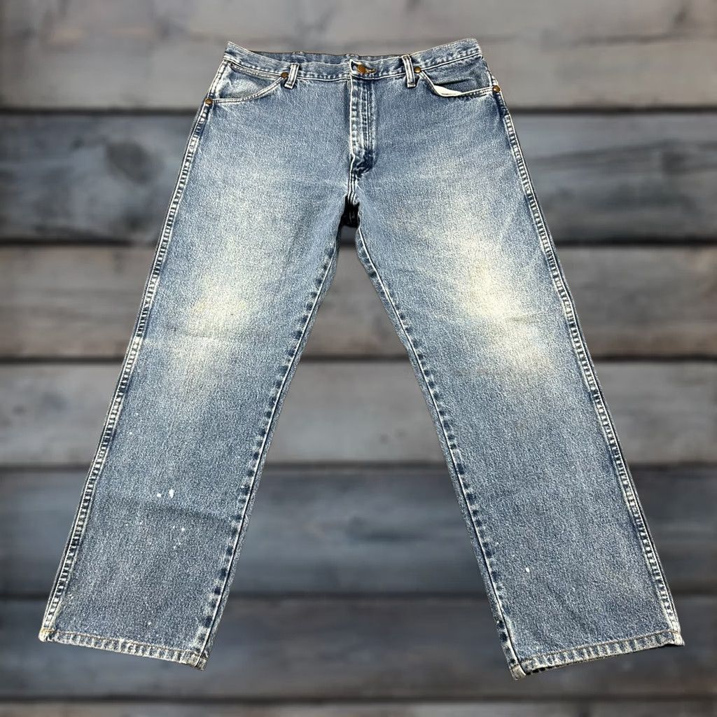 Wrangler Wrangler 13MWZ Jeans Mens 36x30 Blue Cowboy Cut Regular Fit Light Wash Western Vintage Size US 36 / EU 52 - 1 Thumbnail