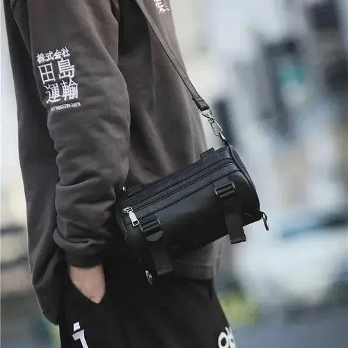Japanese Brand × Vintage Utility grunge buckle crossbody shoulder bag pouch bag Size ONE SIZE - 1 Thumbnail