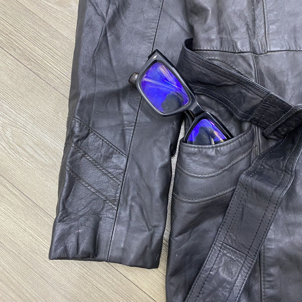 Yves Saint Laurent 90s Yves Saint Laurent Hedi Slimane Leather Trench Coat YSL Size US M / EU 48-50 / 2 - 4 Thumbnail