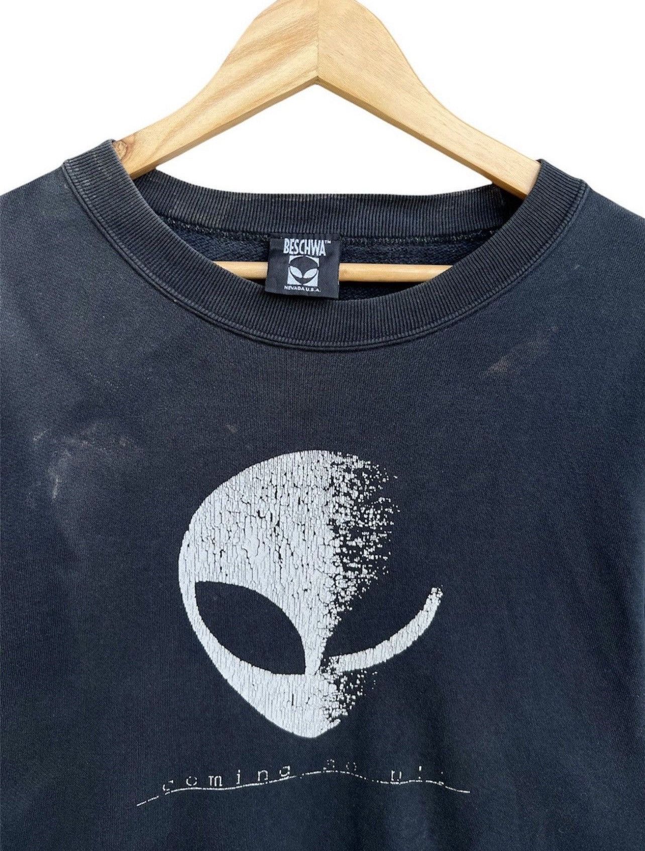 Vintage RARE Vintage 90s Beschwa Skate Distressed Sweatshirt Size US M / EU 48-50 / 2 - 3 Thumbnail