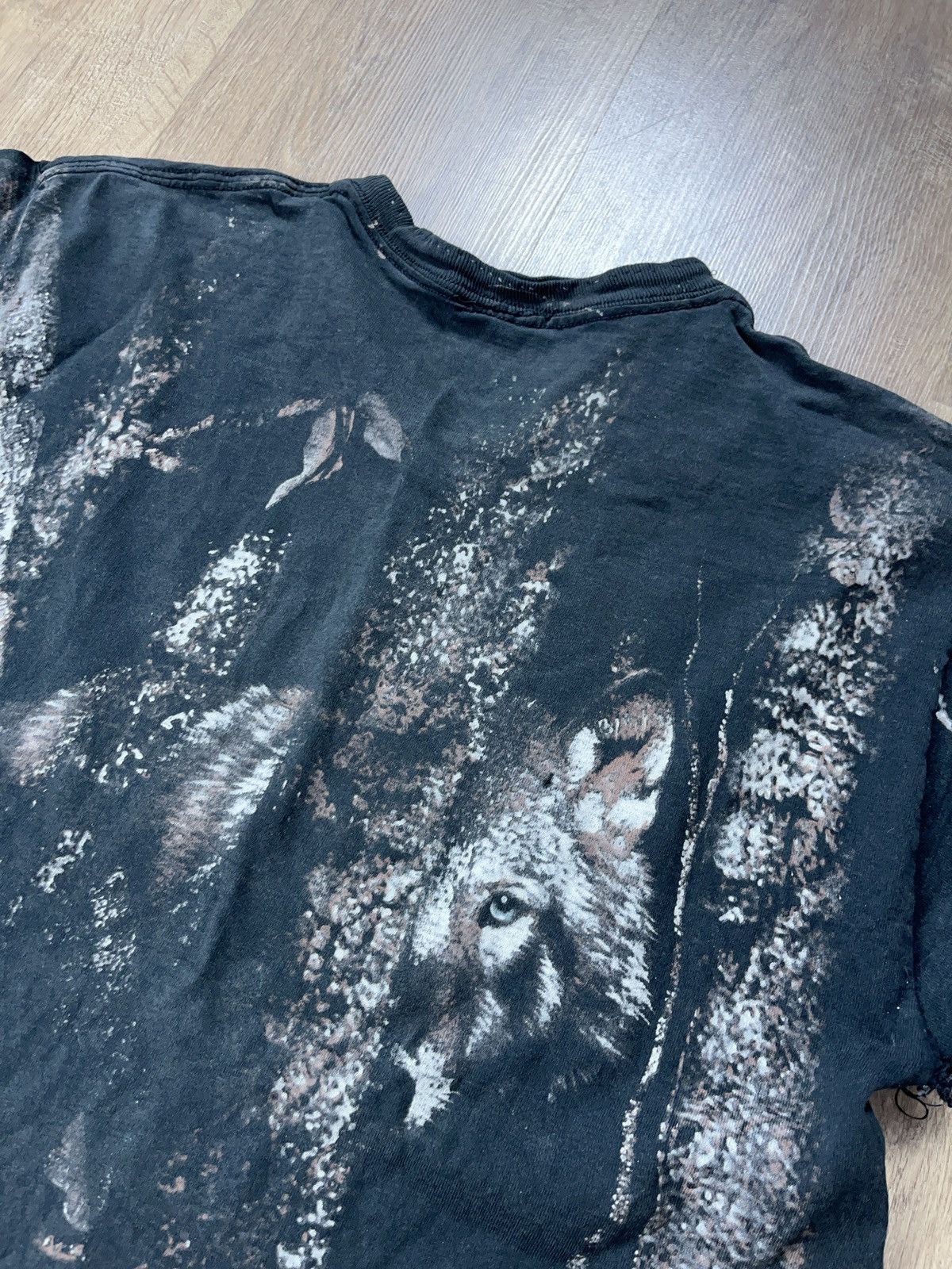 Vintage ➕ Vintage y2k trashed wolf animal t-shirt aop distressed Size US L / EU 52-54 / 3 - 11 Thumbnail