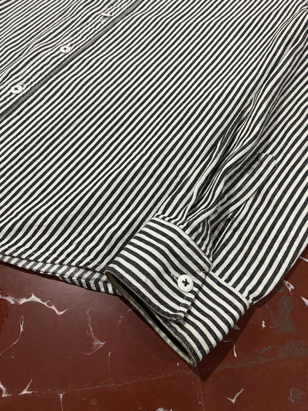 Vintage vintage 𝐇𝐀𝐑𝐋𝐄𝐘 𝐃𝐀𝐕𝐈𝐃𝐒𝐎𝐍 𝐂𝐇𝐀𝐈𝐍𝐒𝐓𝐈𝐓𝐇 𝐄𝐌𝐁𝐑𝐎𝐈𝐃𝐄𝐑𝐘 Size US L / EU 52-54 / 3 - 4 Thumbnail