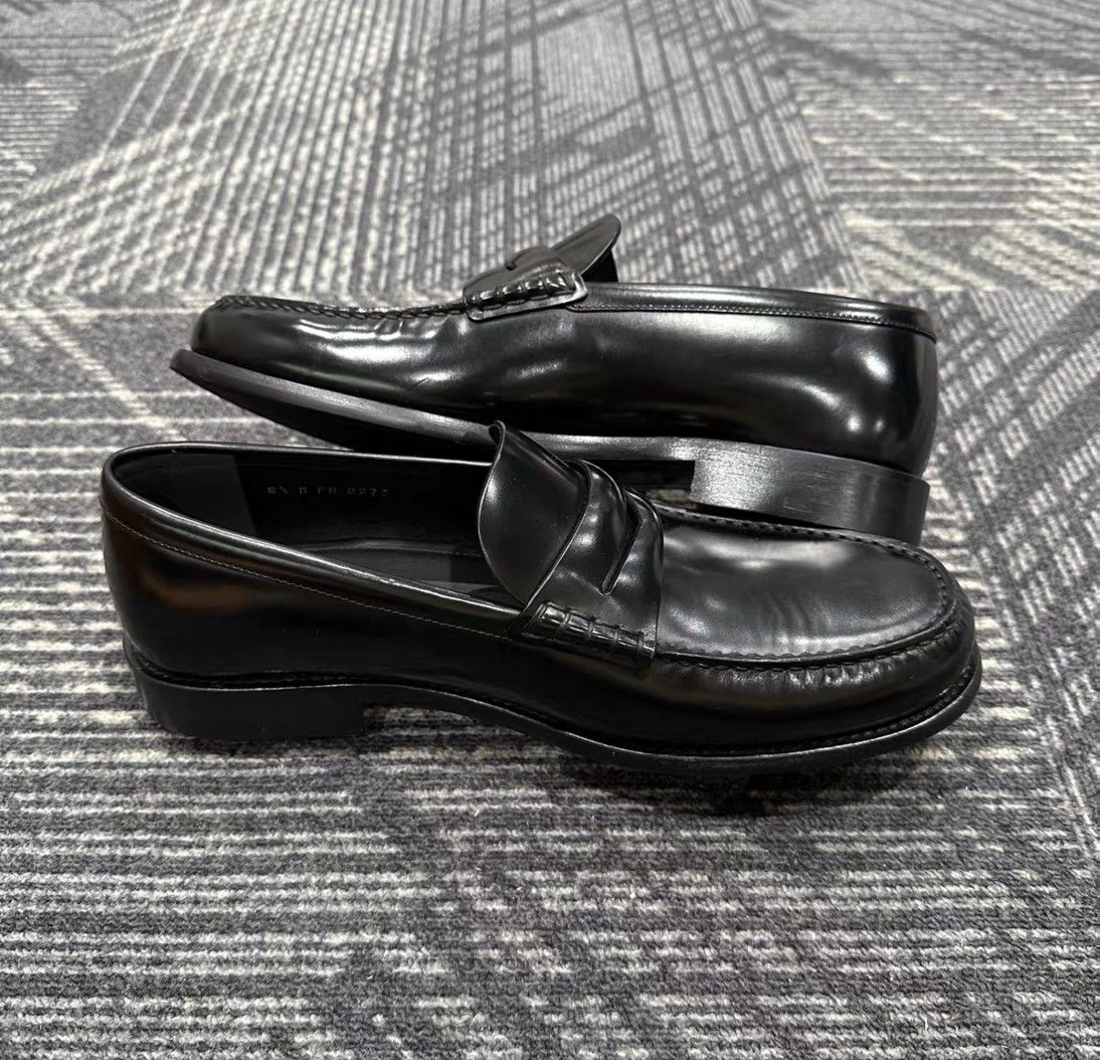 Louis Vuitton Louis Vuitton Monceau Loafer Leather Shoes J42 Size US 9 / EU 42 - 5 Thumbnail