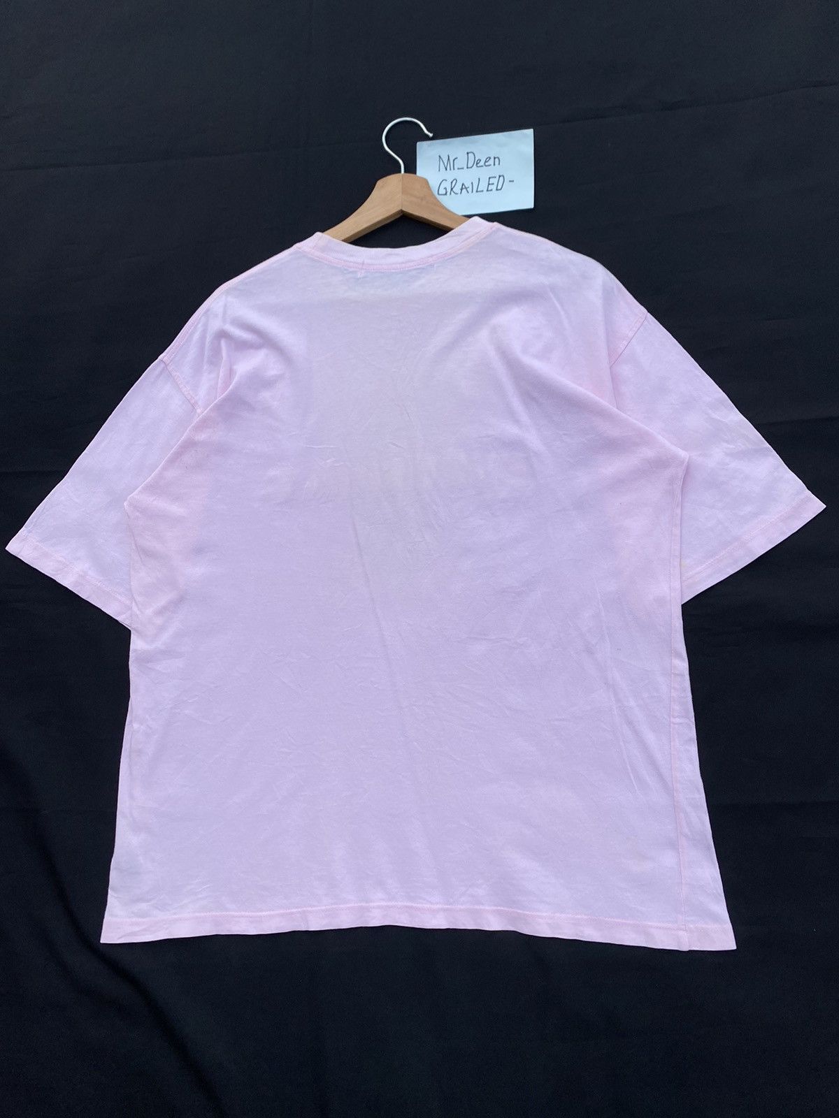 Vintage Rare Vintage 90s Burberry Embossed Tshirt Size US L / EU 52-54 / 3 - 15 Thumbnail