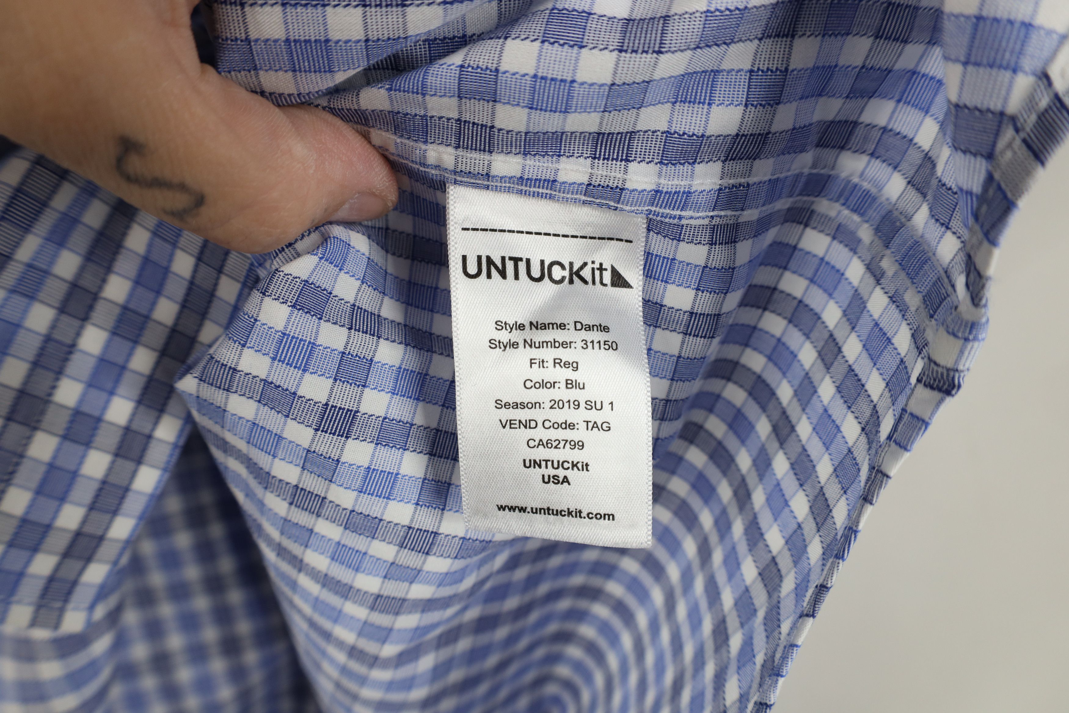 UNTUCKit Untuckit Free Short Sleeve Collared Button Shirt Blue Plaid Size US S / EU 44-46 / 1 - 8 Thumbnail