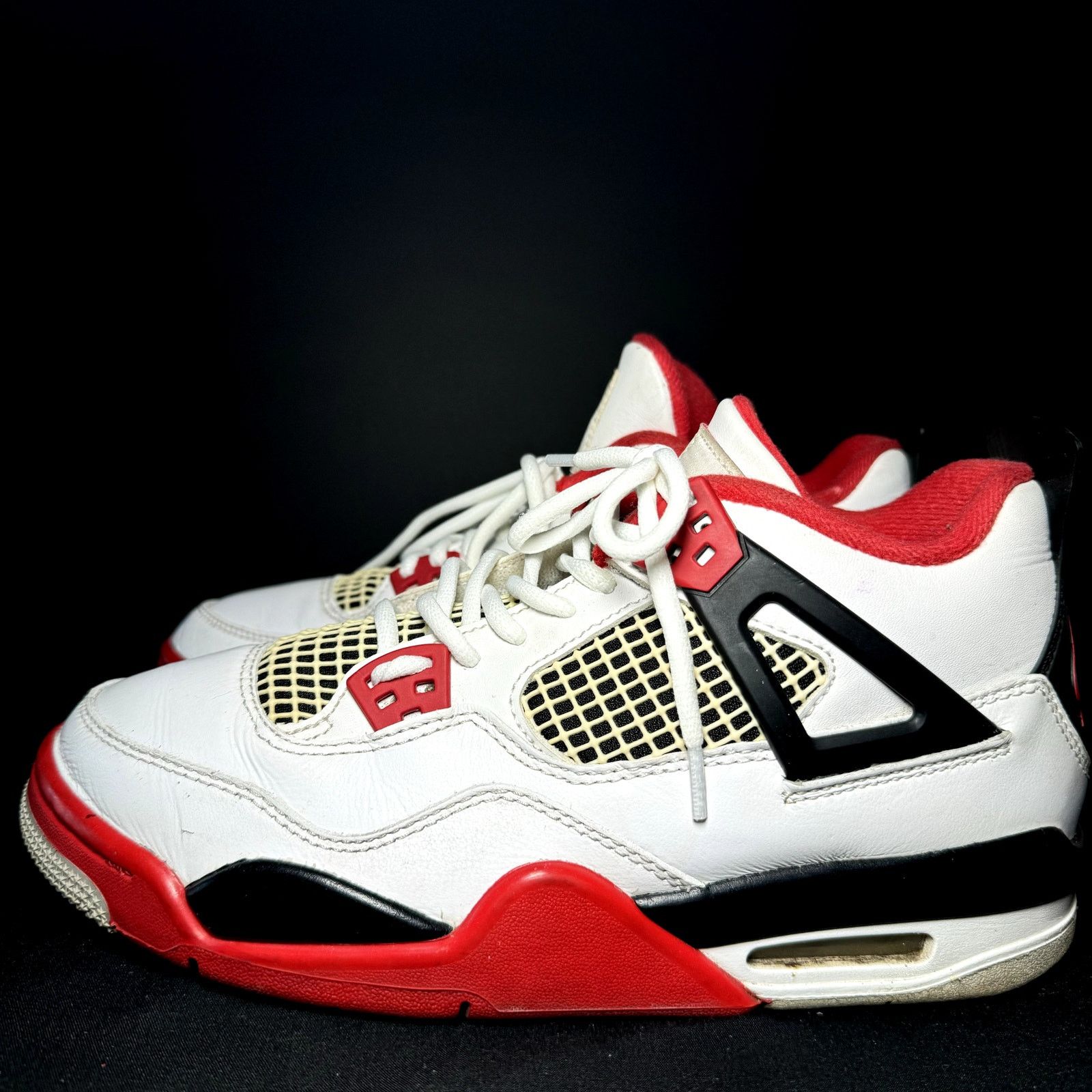 Jordan Brand × Nike Nike Air Jordan 4 Retro OG GS Fire Red 2020 Shoes - Size 6.5 Size US 6.5 / EU 39-40 - 1 Thumbnail