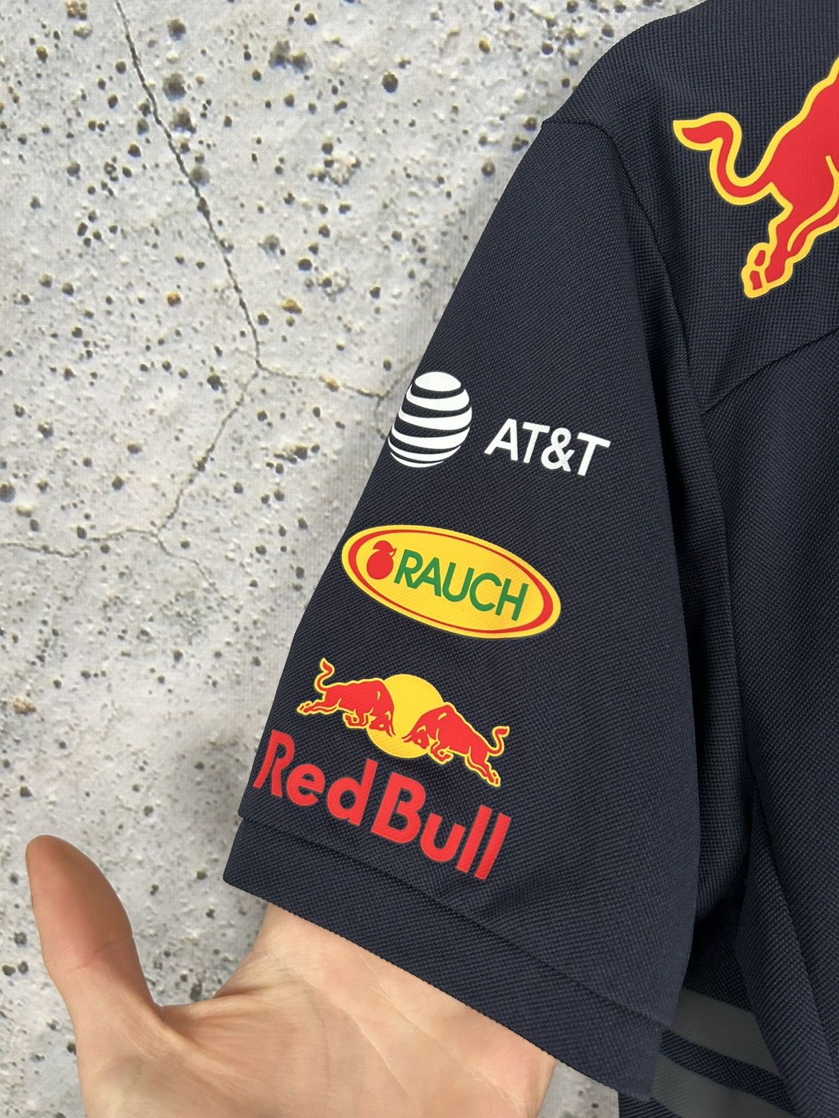 Puma × Red Bull Vintage Puma Red Bull Aston Martin Racing Jersey Streetwear Size US S / EU 44-46 / 1 - 5 Thumbnail