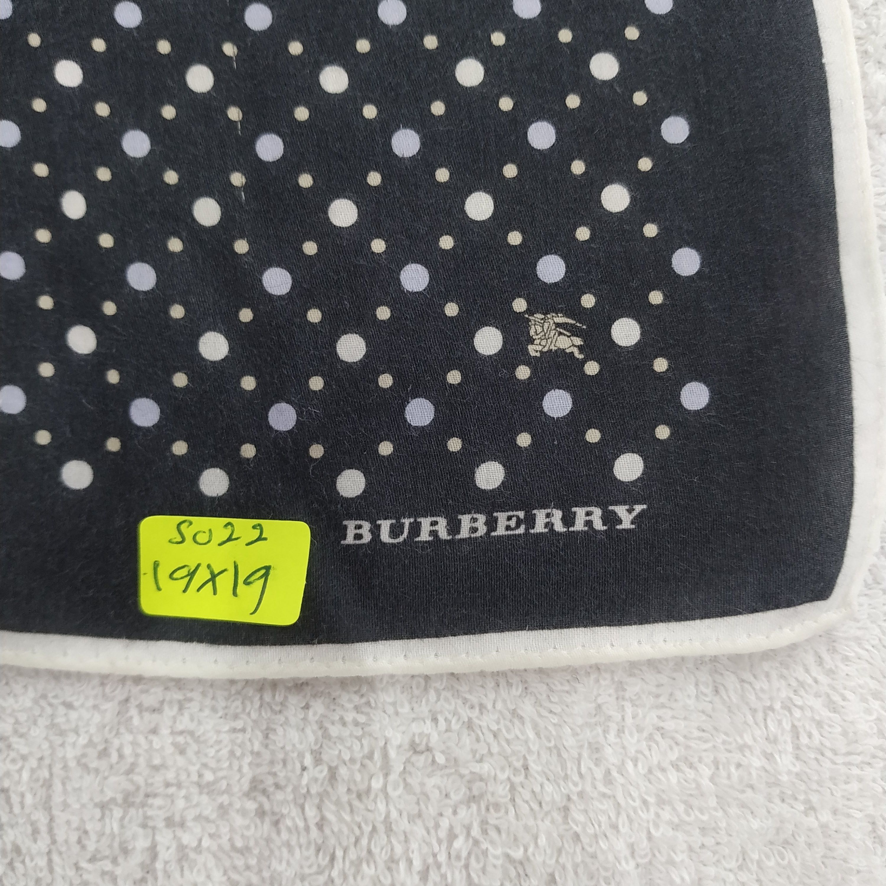 Burberry × Vintage Burberry Bandana / Handkerchief / Neckerchief - S022 Size ONE SIZE - 5 Thumbnail