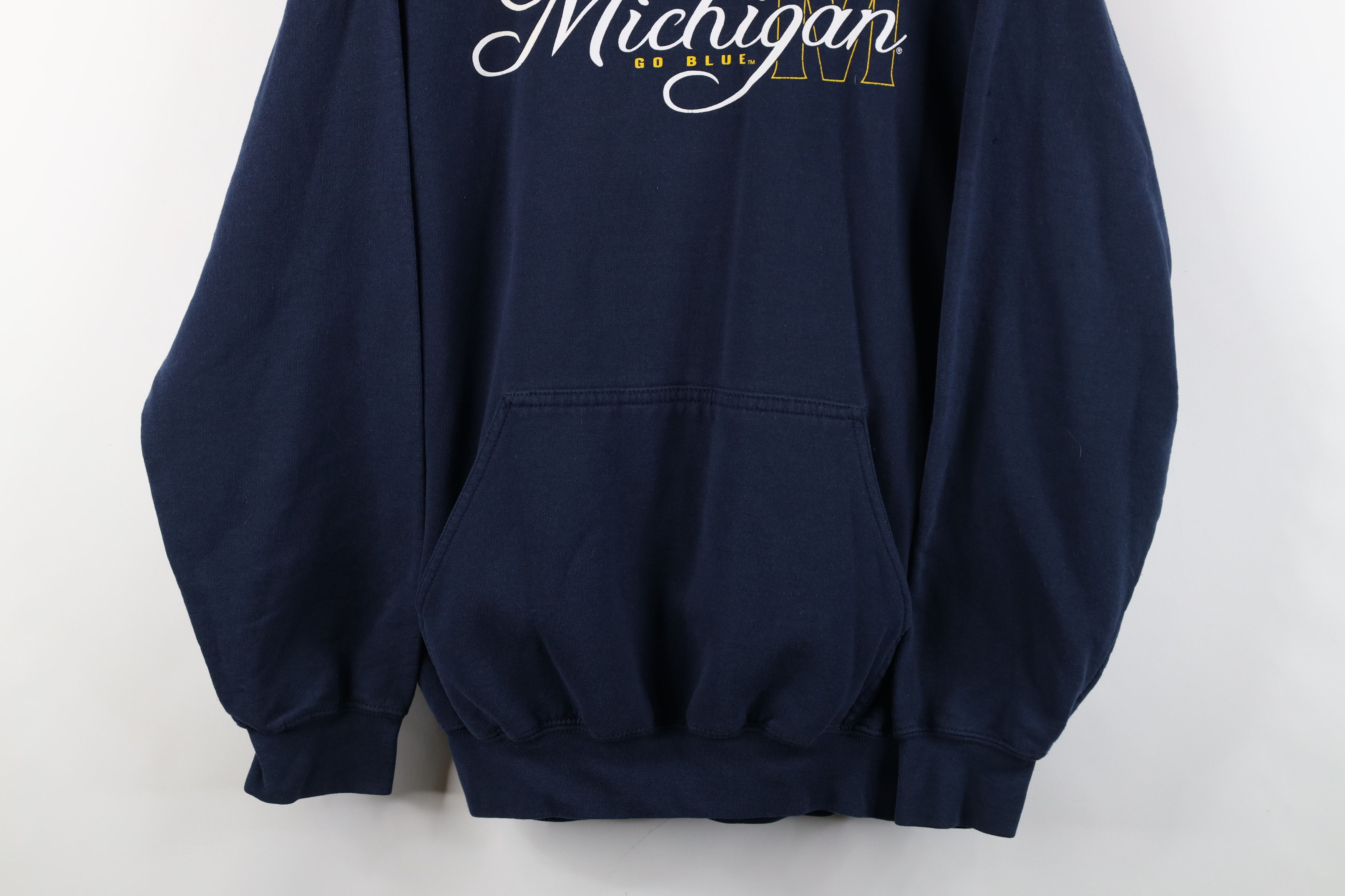 Vintage Vintage Spell Out Script University of Michigan Hoodie Size US M / EU 48-50 / 2 - 3 Thumbnail