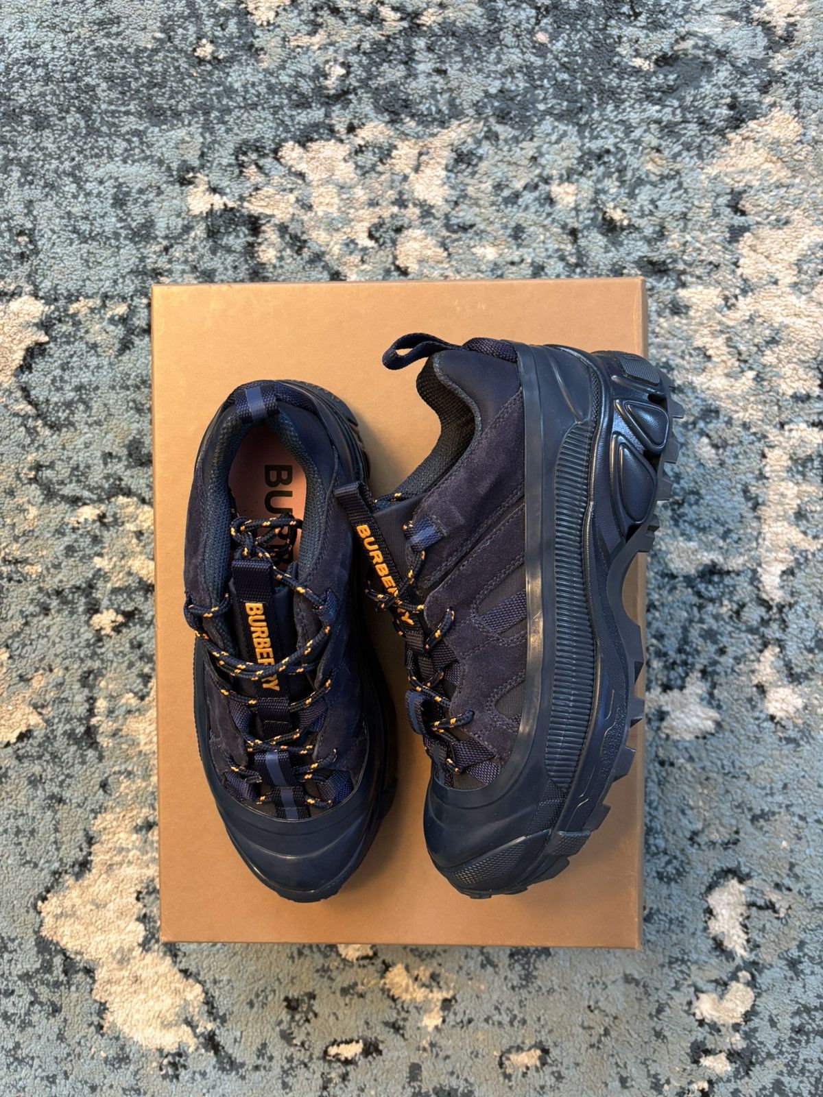 Burberry Arthur Wmns Sneaker Size 37 (7Wmns) New Og All