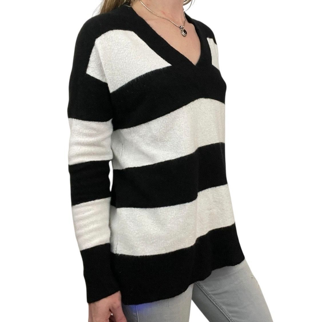 Other Halogen Black & White Thick Striped V-Neck Knit Sweater Size M / US 6-8 / IT 42-44 - 2 Thumbnail