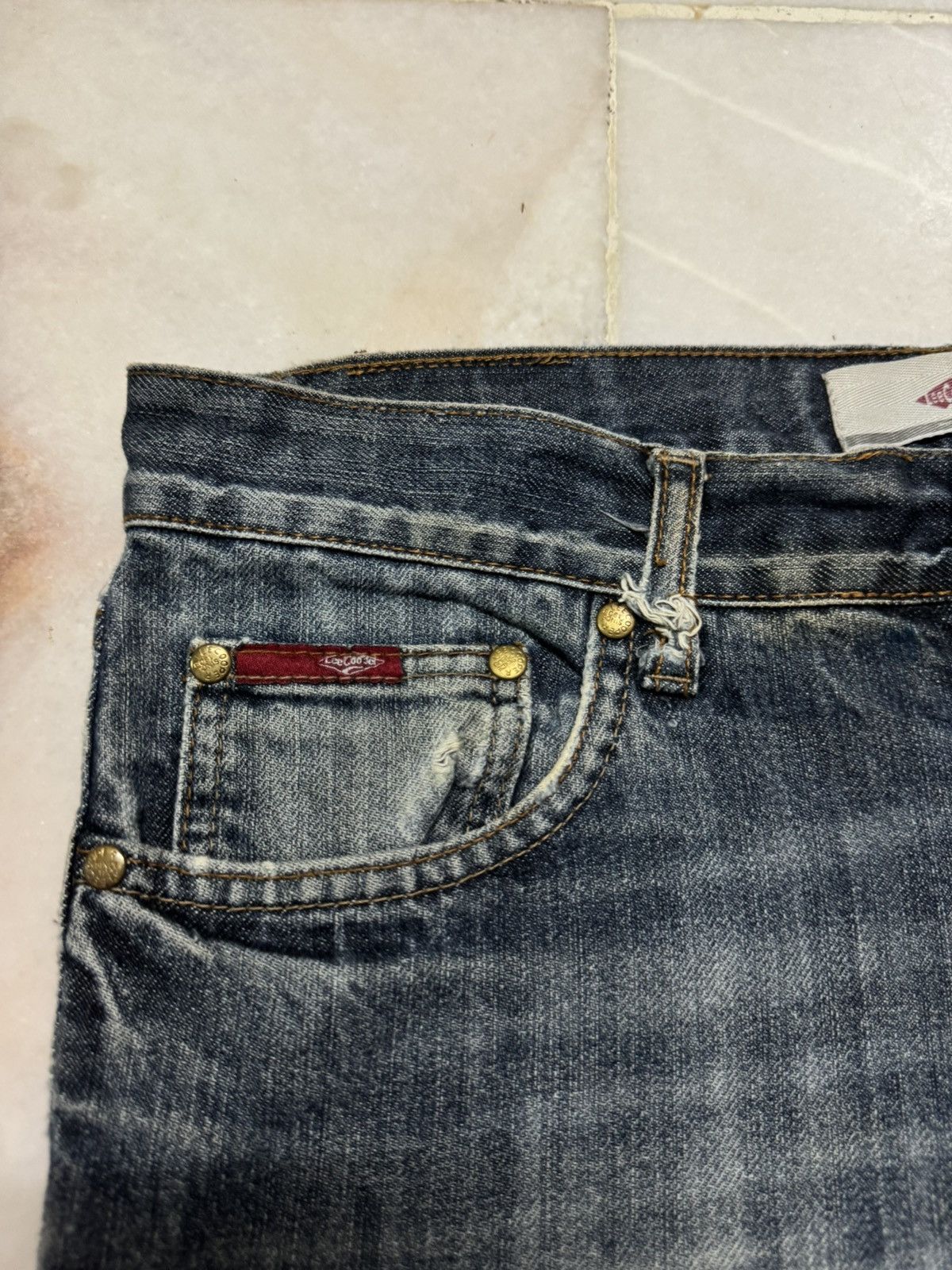Japanese Brand FLARED JAPANESE THRASHED INSANE 90s STYLE DENIM JEANS Size US 32 / EU 48 - 4 Thumbnail