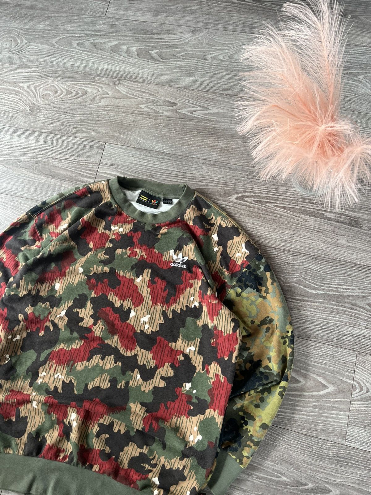 Adidas × Designer × Pharrell ‼️Archival Adidas x Pharrell Williams Hu Knit Camo Sweatshirt Size US M / EU 48-50 / 2 - 9 Thumbnail