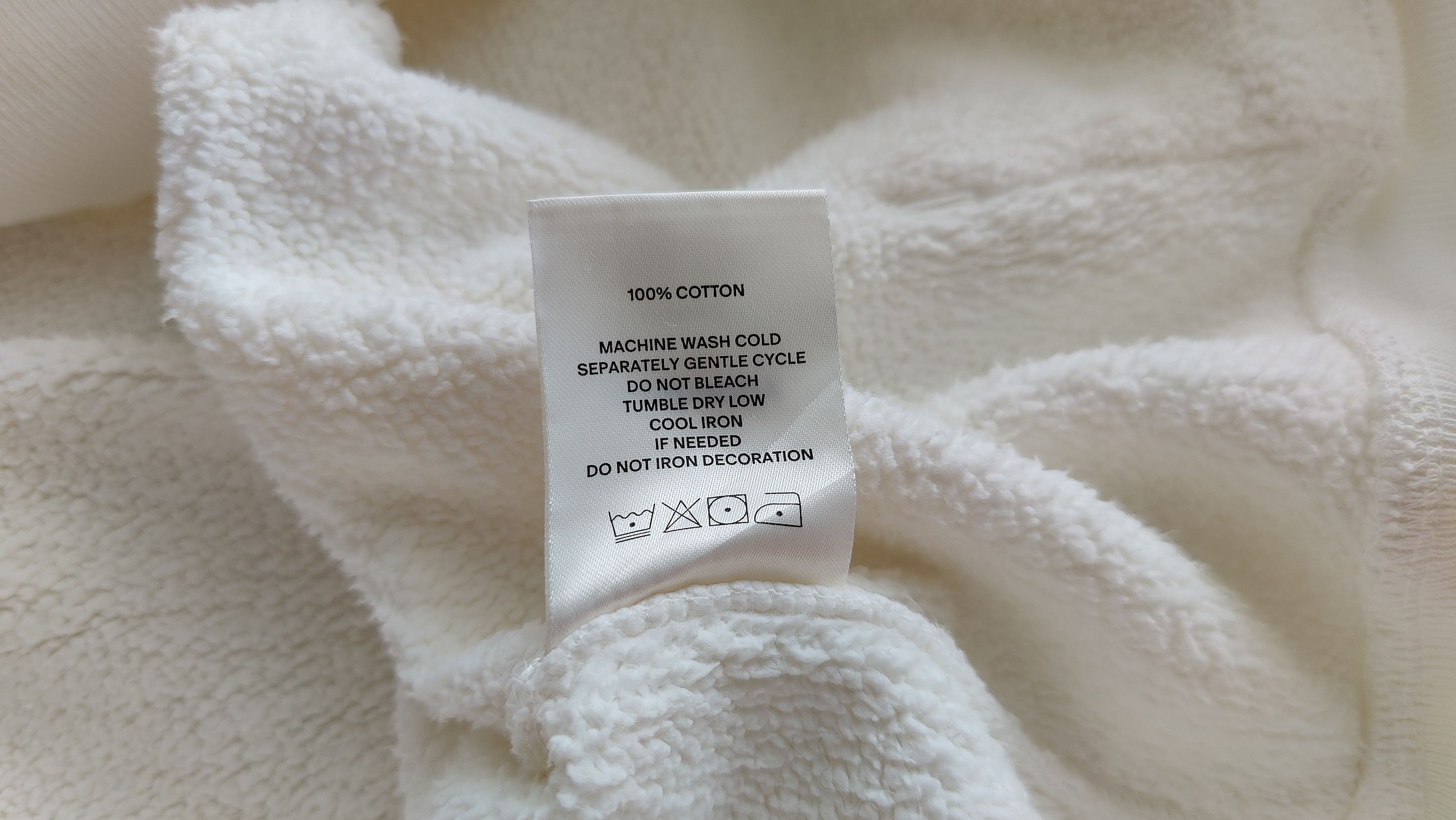 Madhappy Madhappy x Disney Happily Ever After Sweatshirt Hoodie Size US M / EU 48-50 / 2 - 11 Thumbnail