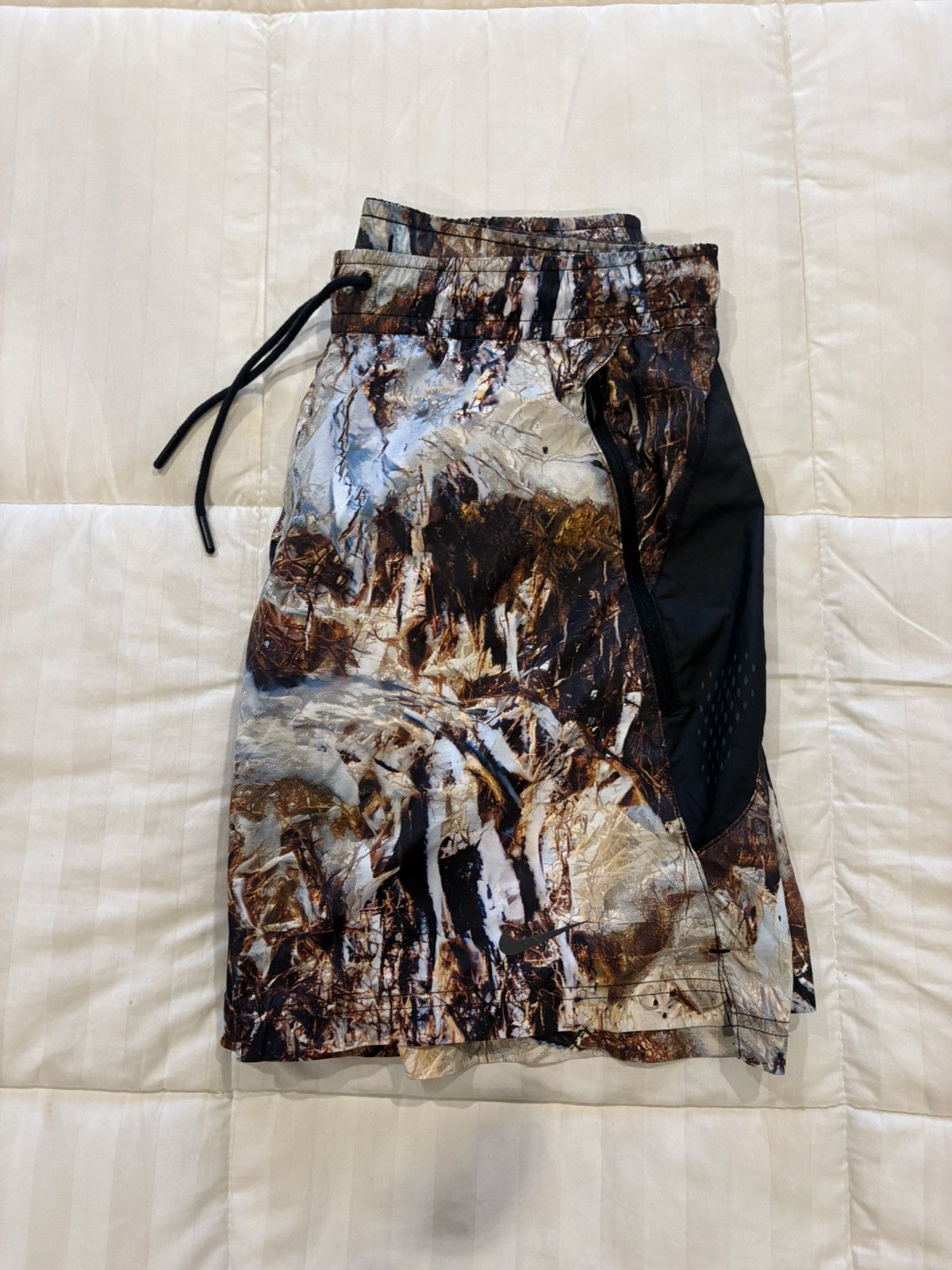 Drake × Nike Nike Nocta Camo shorts Small Size US 30 / EU 46 - 3 Thumbnail
