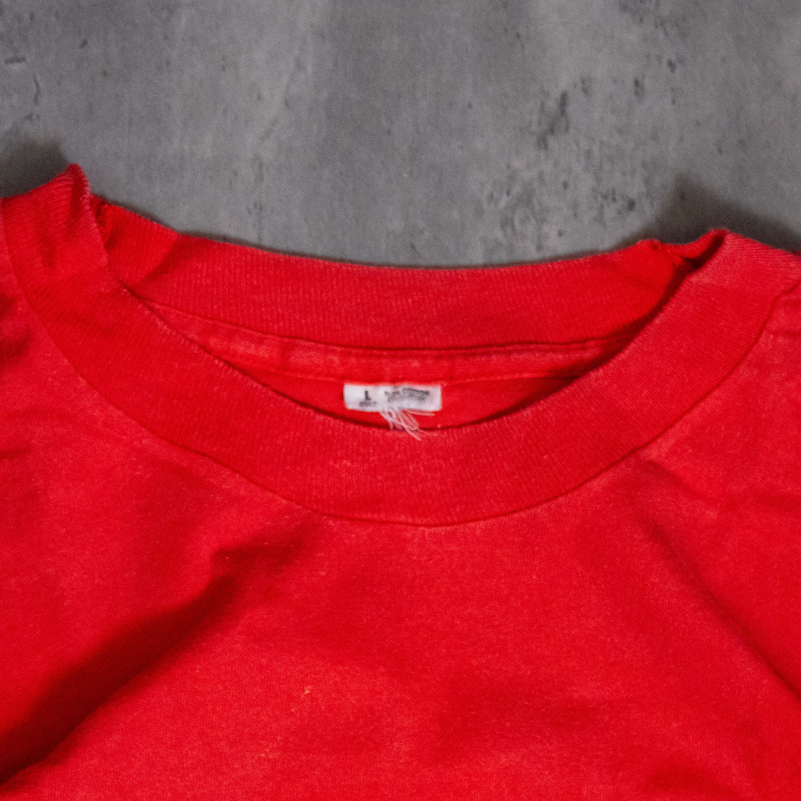 Fruit Of The Loom × Vintage Vintage 1990s Fruit Of The Loom Blank Single Stitch Red Tee Size US M / EU 48-50 / 2 - 5 Thumbnail