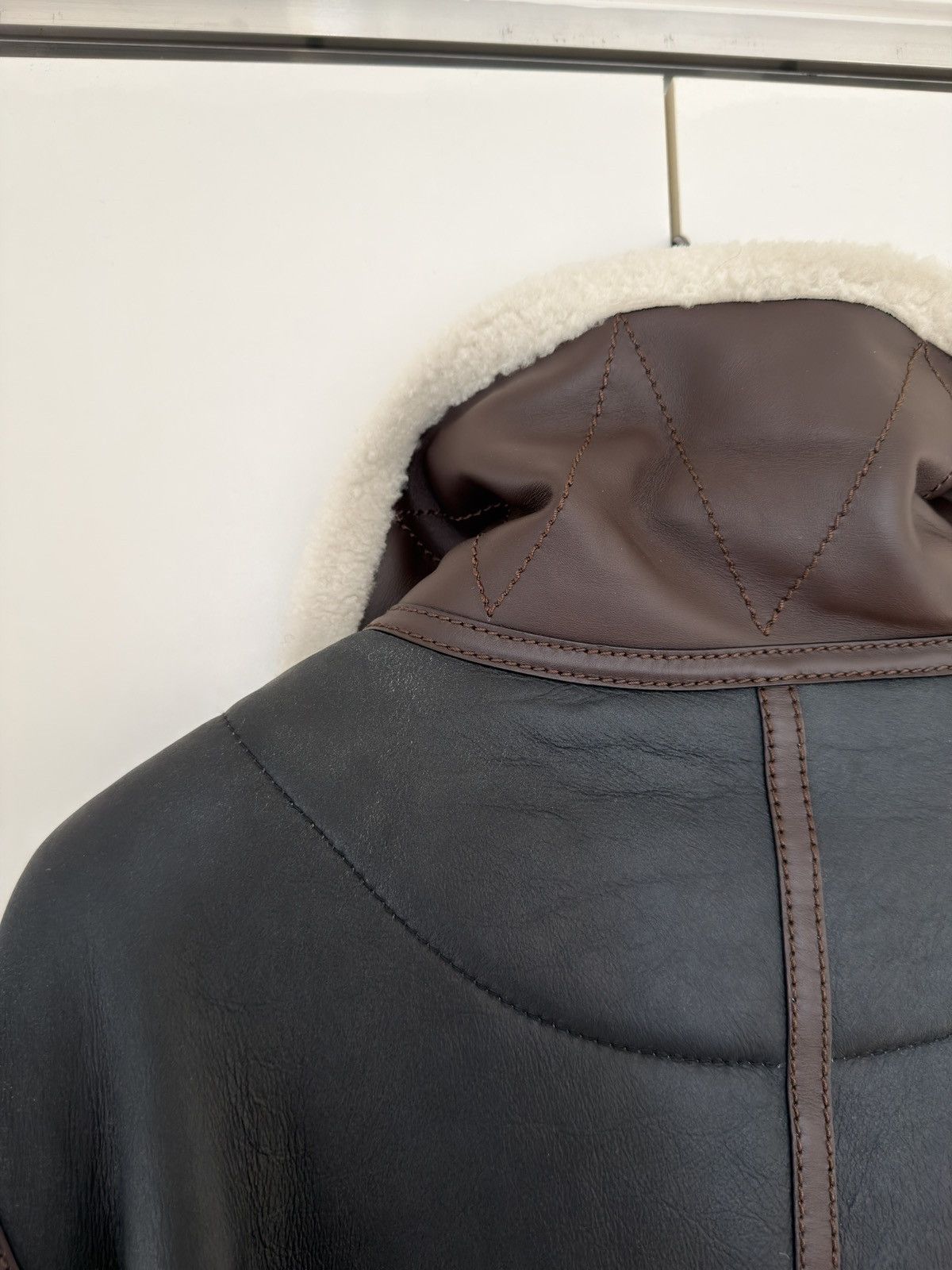 Loewe BNWT Shearling-lined Leather Aviator Jacket Navy Cream 54 Size US XL / EU 56 / 4 - 13 Thumbnail