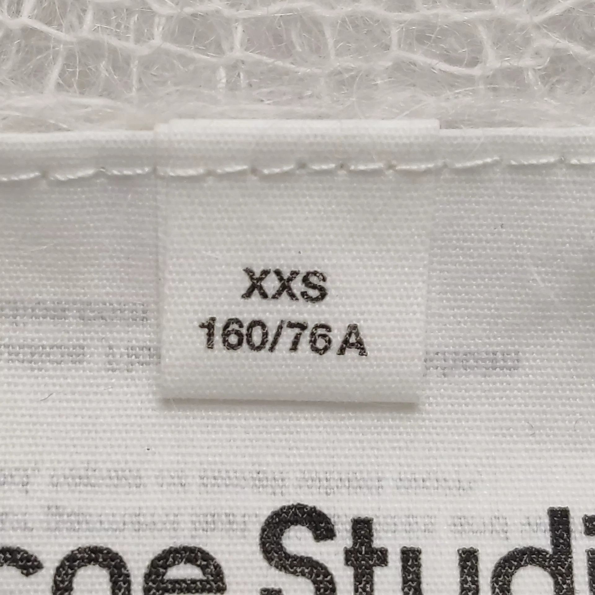 Acne Studios Acne Studios Short Sleeve Sweater Size XXS / US 00 / IT 34 - 4 Thumbnail