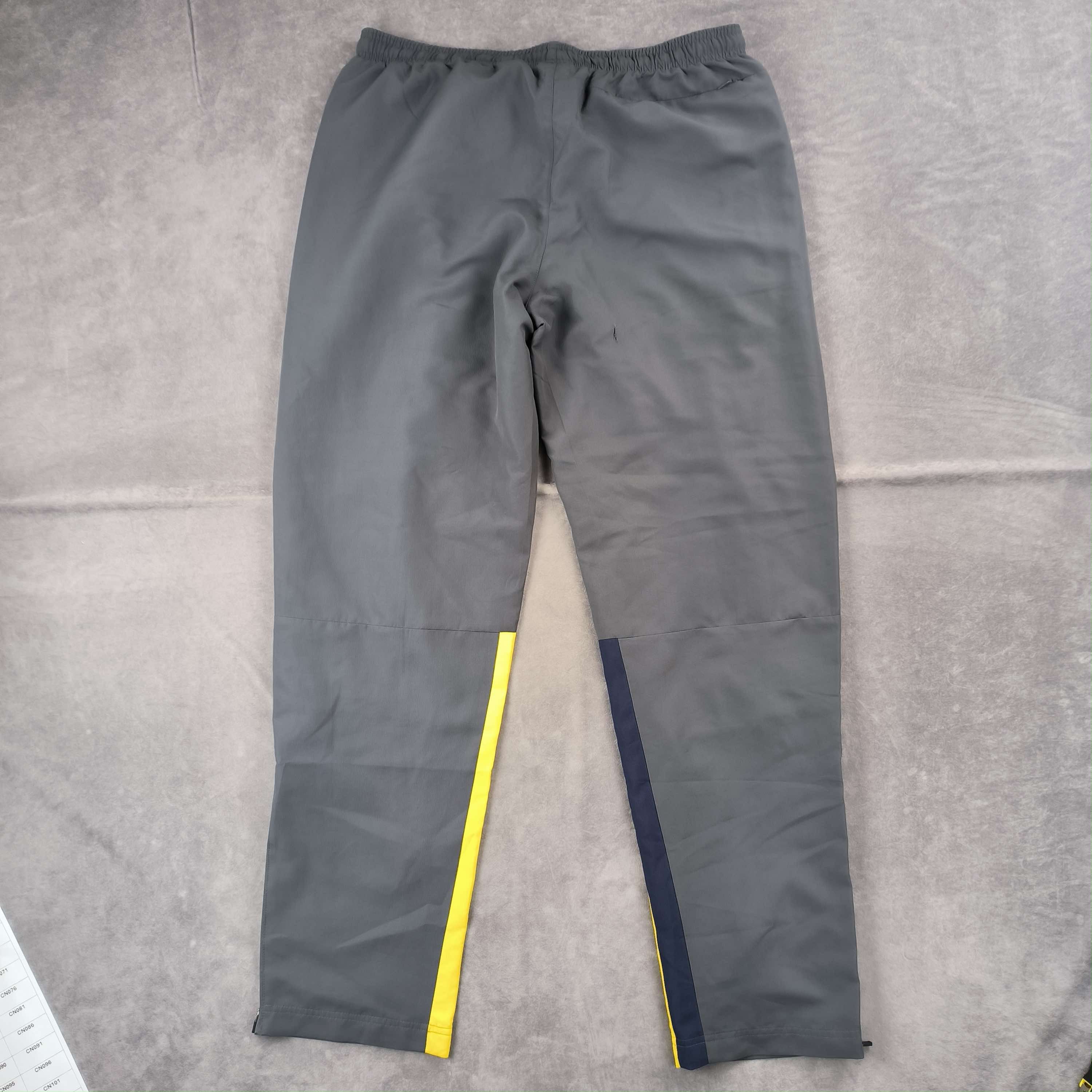 Macron Hellas Verona Macron football pants size 3XL Size US 44 / EU 60 - 2 Thumbnail