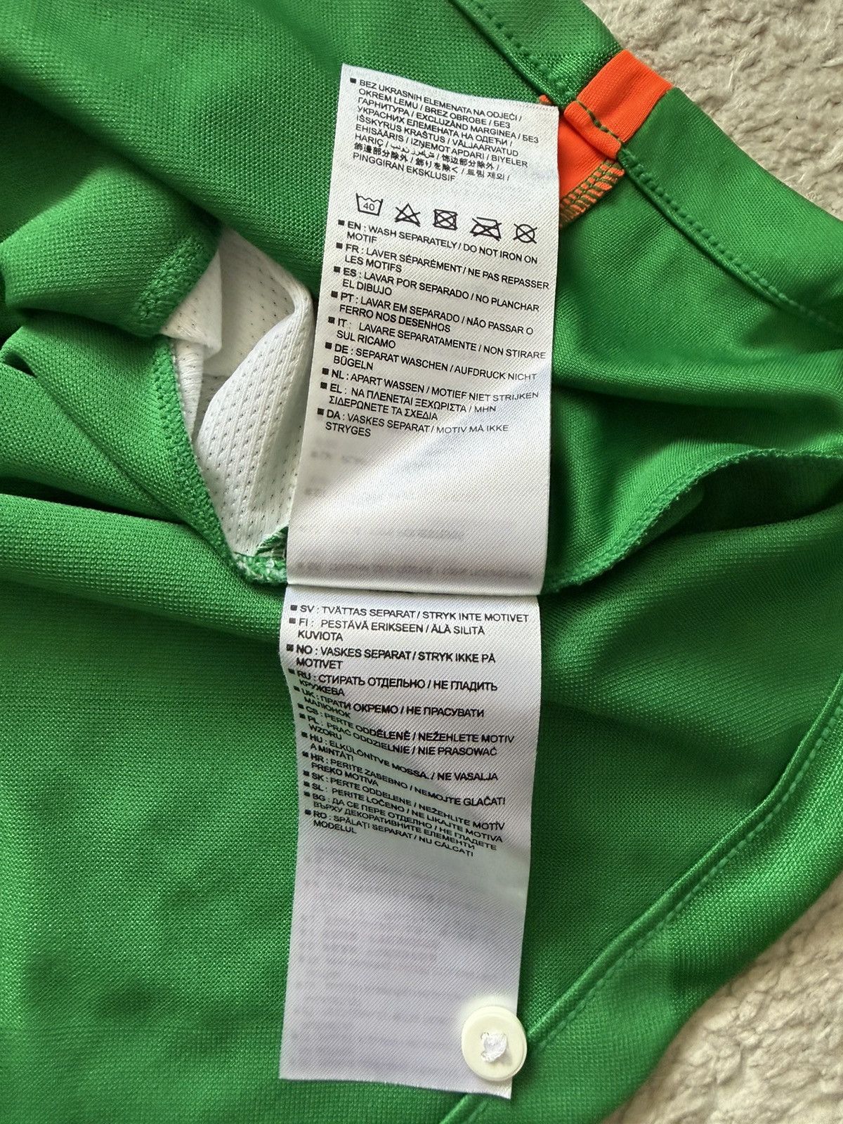 Umbro Ireland national football team UMBRO Size US L / EU 52-54 / 3 - 9 Thumbnail