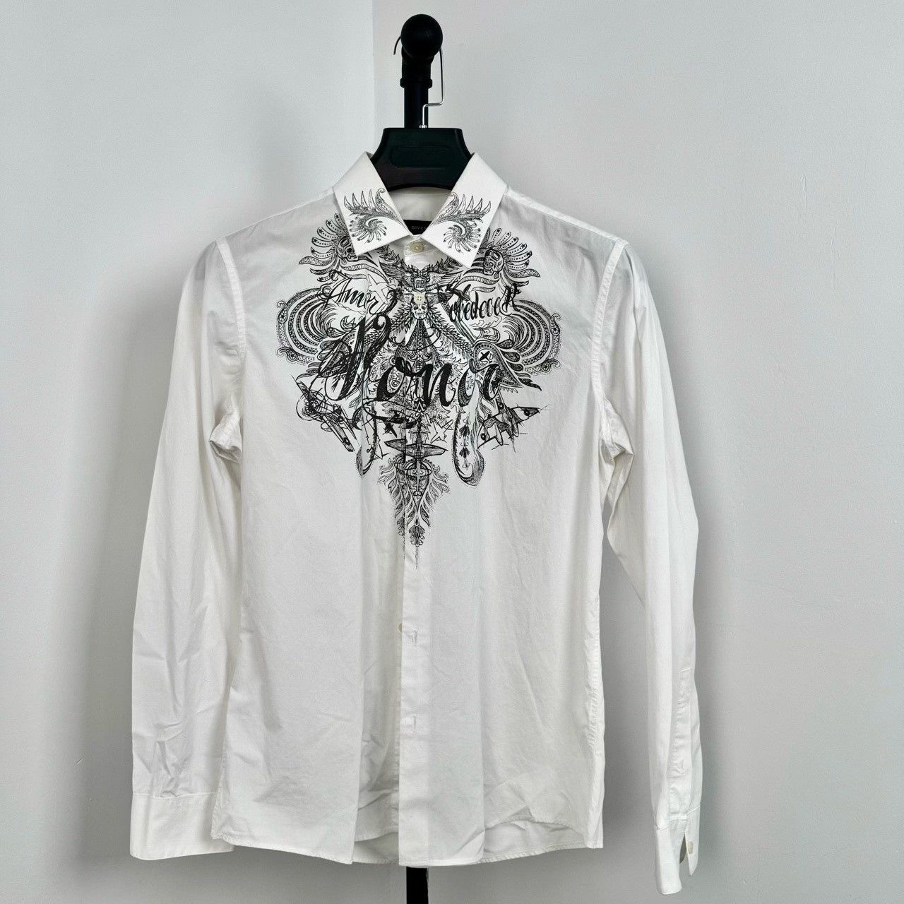 Givenchy Givenchy White Graffiti Logo Shirt Size US M / EU 48-50 / 2 - 1 Thumbnail