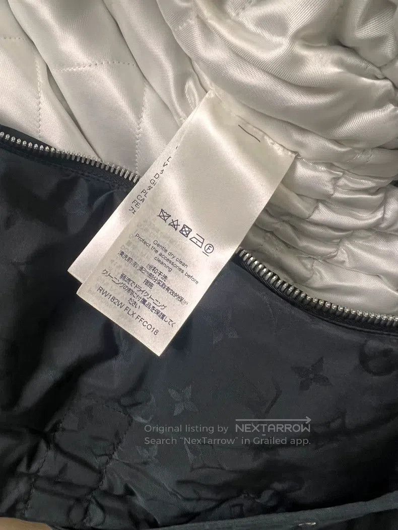 Louis Vuitton Louis Vuitton Black cotton jacket with full logo jacket Size XXS / US 00 / IT 34 - 5 Thumbnail