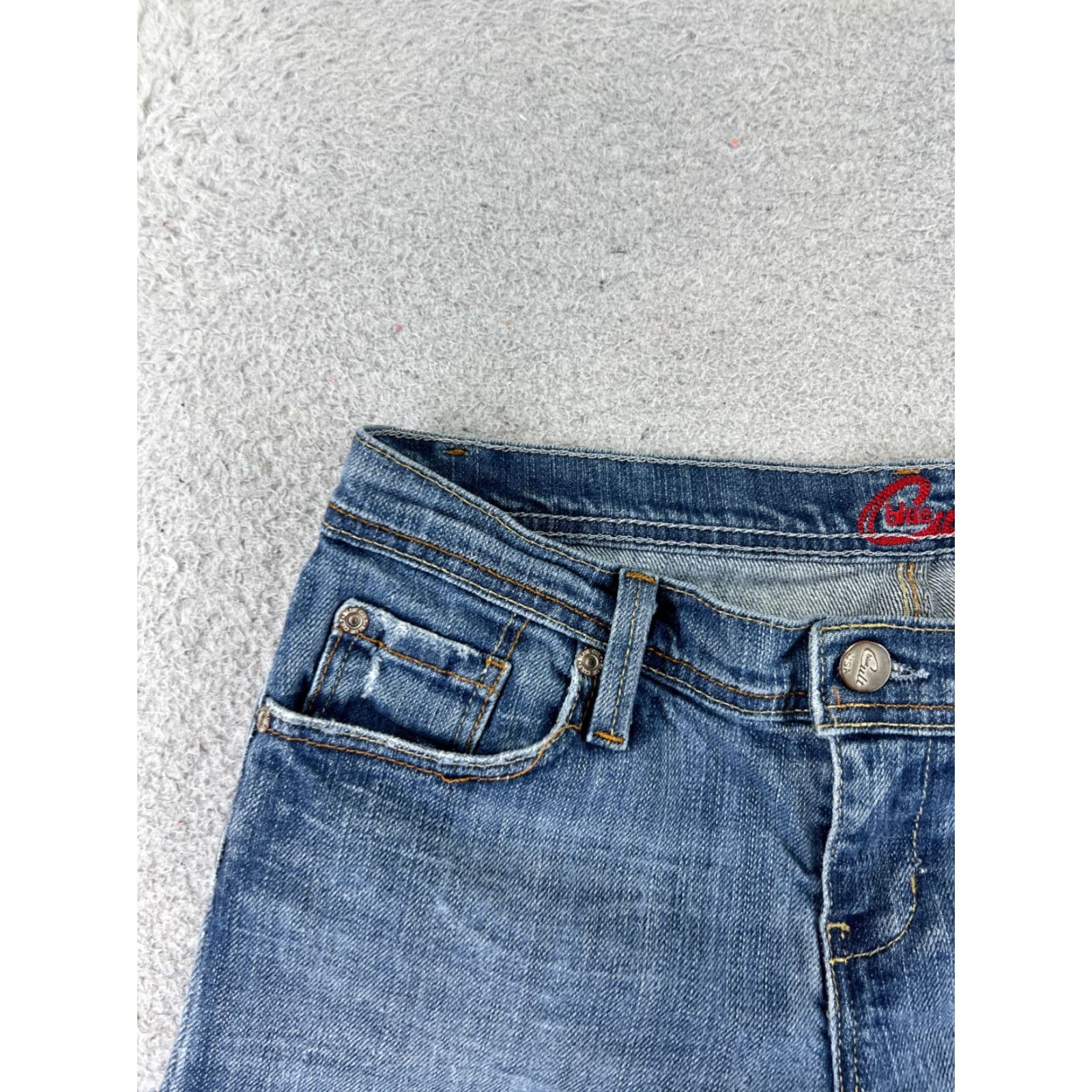 Vintage Blue Cult Shorts Womens 27 Denim Cut-Off Low Rise 27x4 Blue Cotton Blend 5-Pocket Size 27" / US 4 / IT 40 - 4 Thumbnail