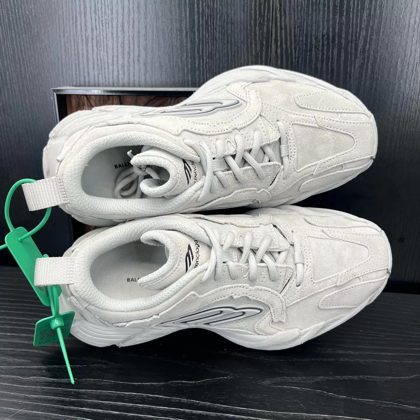 Balenciaga Balenciaga Monday gray white 38 shoes Size US 7.5 / IT 37.5 - 5 Thumbnail