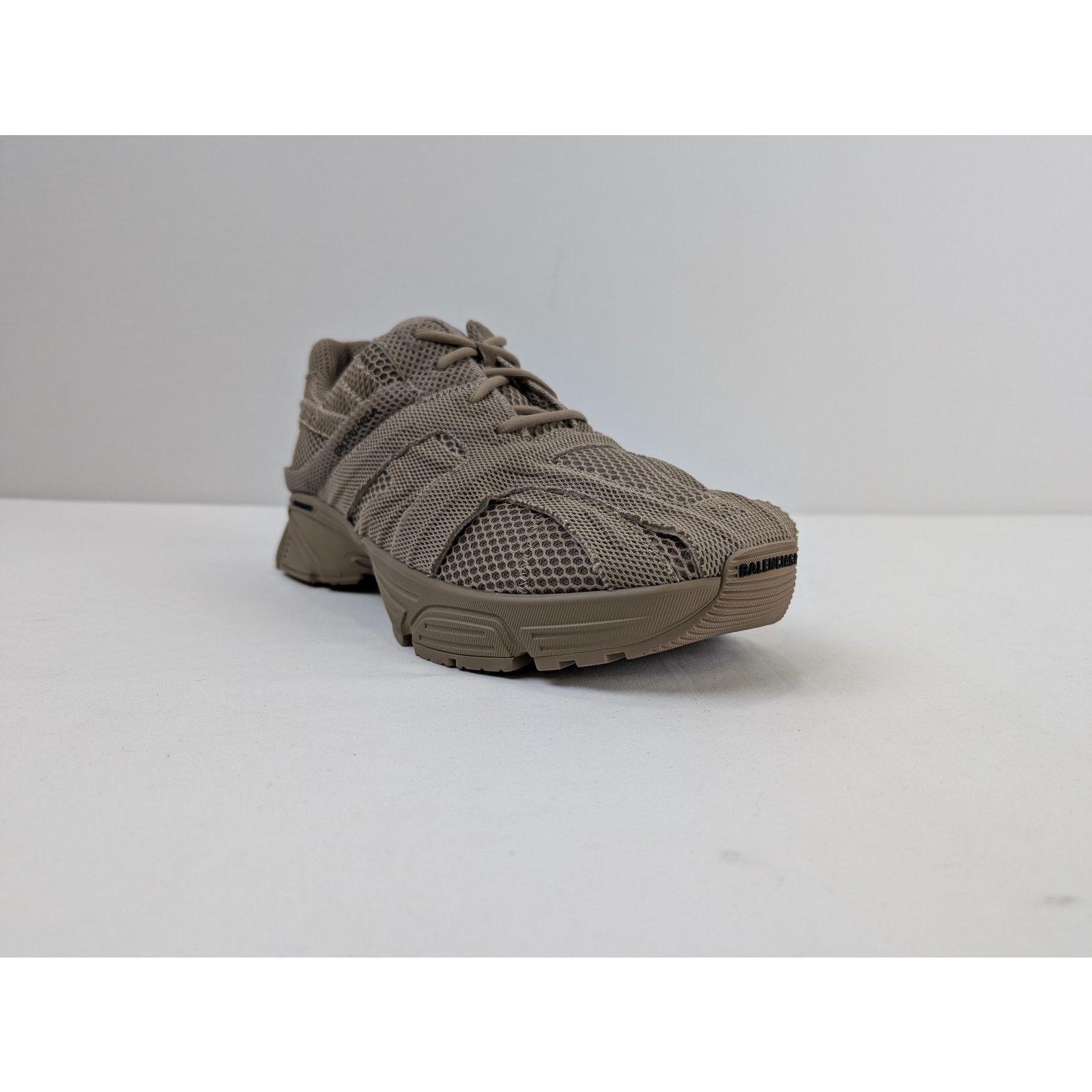 Balenciaga o1rshd1 Phantom Sneakers in Dark Beige Size US 13 / EU 46 - 2 Thumbnail
