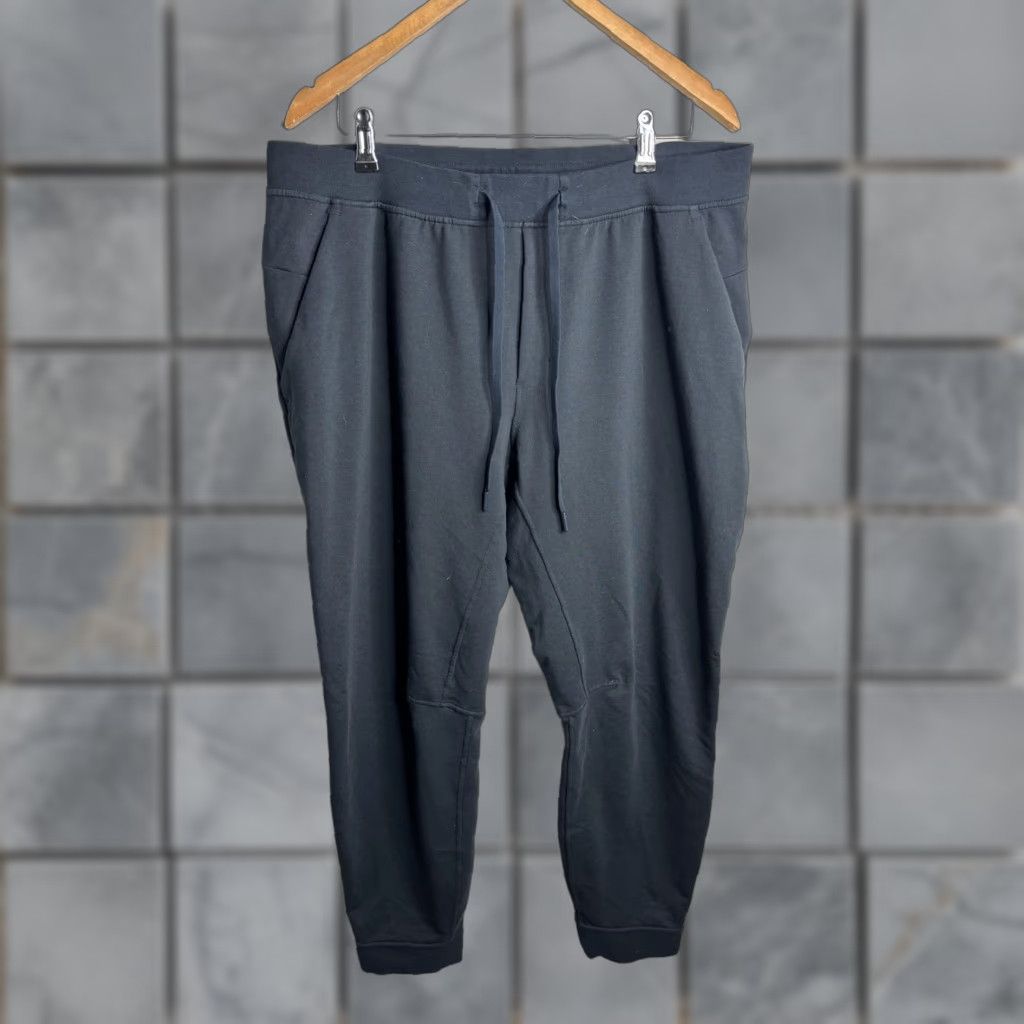 Lululemon Lululemon Pants Mens 2XL Black Jogger Sweatpants Drawstring Cuffed Pockets Size US 39 - 1 Thumbnail