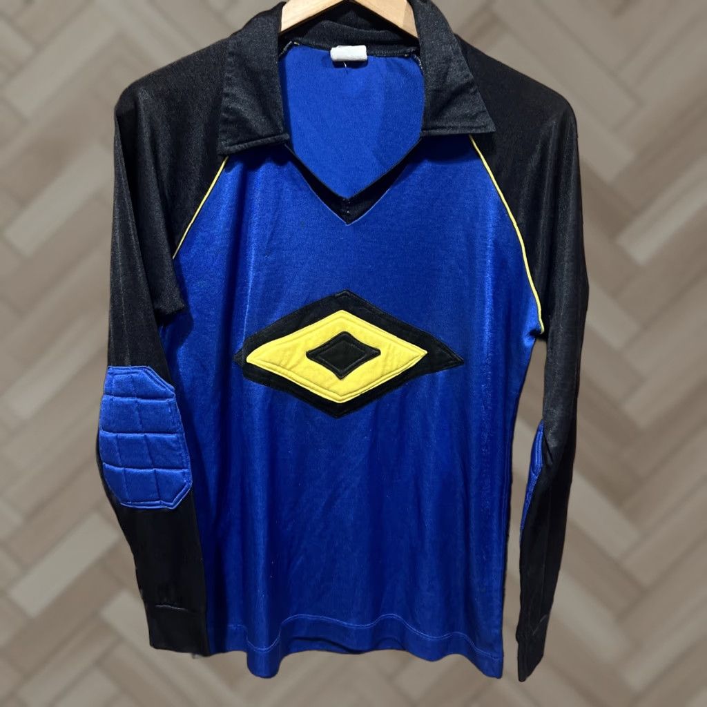 Umbro VINTAGE Umbro Jersey Shirt Long Sleeve Mens L Blue Sports Activewear PMID? Size US L / EU 52-54 / 3 - 1 Thumbnail