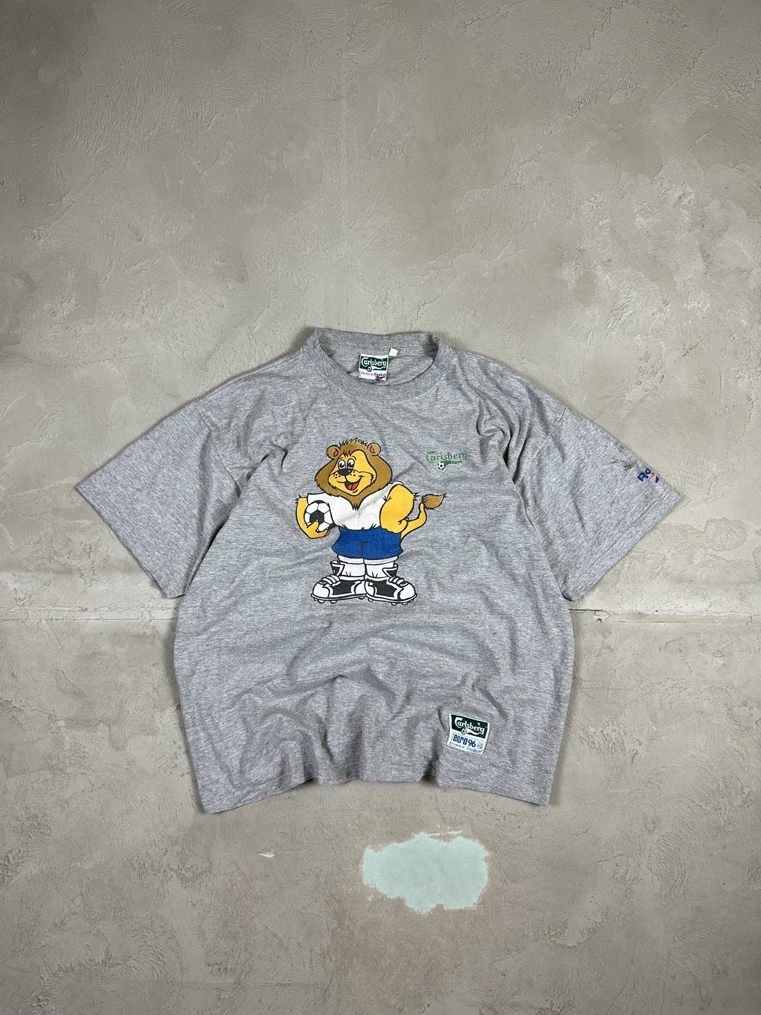 Reebok 1994 Euro Soccer Reebok Carlsberg Graphic T-shirt 90s Size US XL / EU 56 / 4 - 1 Thumbnail