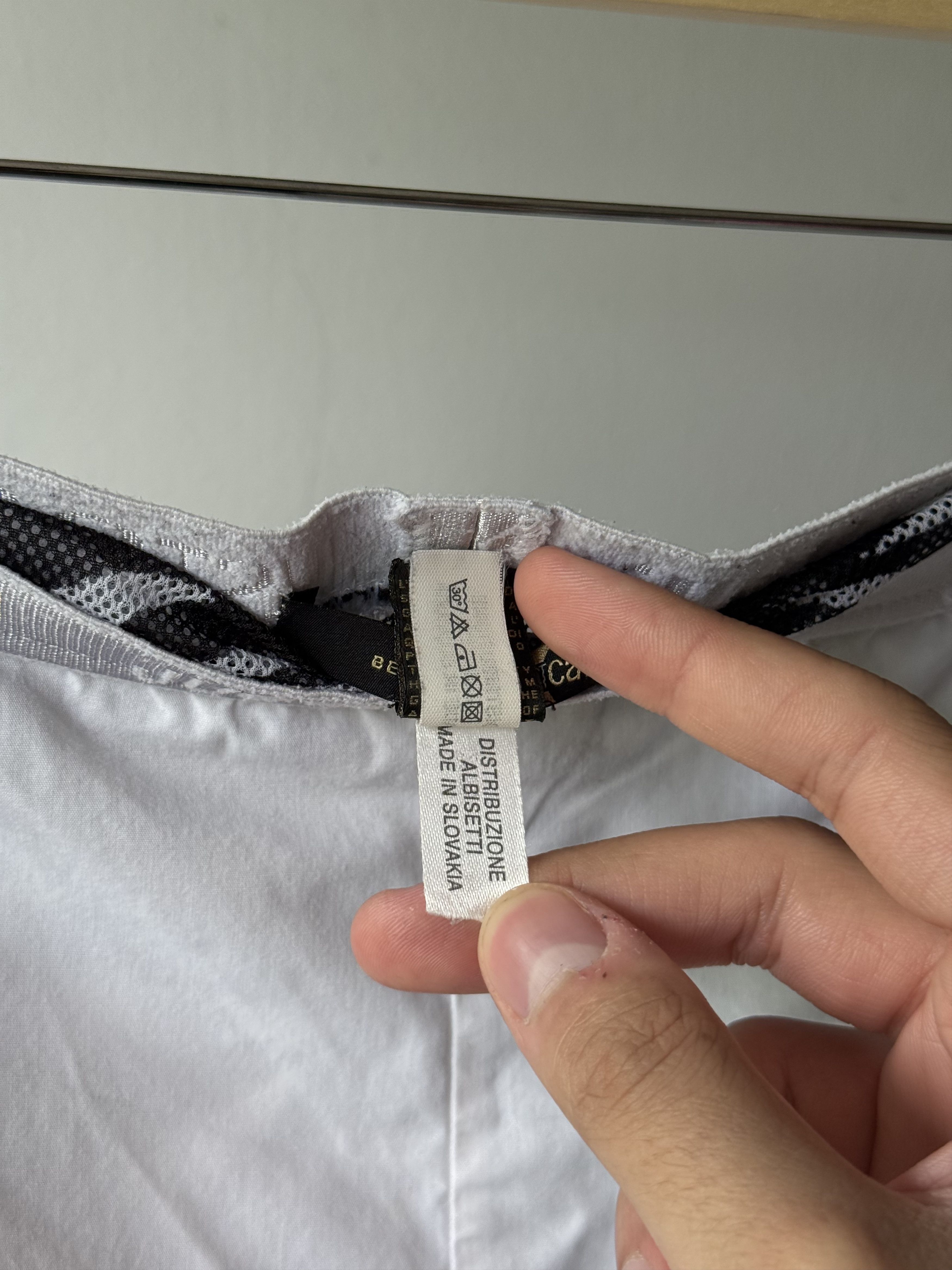 Just Cavalli Just Cavalli Beachwear White Cotton Shark Logo Swim Shorts Size US 32 / EU 48 - 12 Thumbnail