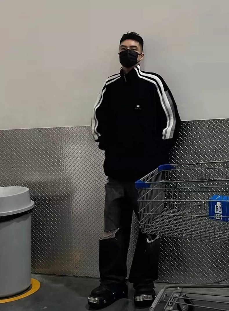 Balenciaga Balenciaga Black and White Fleece Jacket-2505 Size US M / EU 48-50 / 2 - 6 Thumbnail