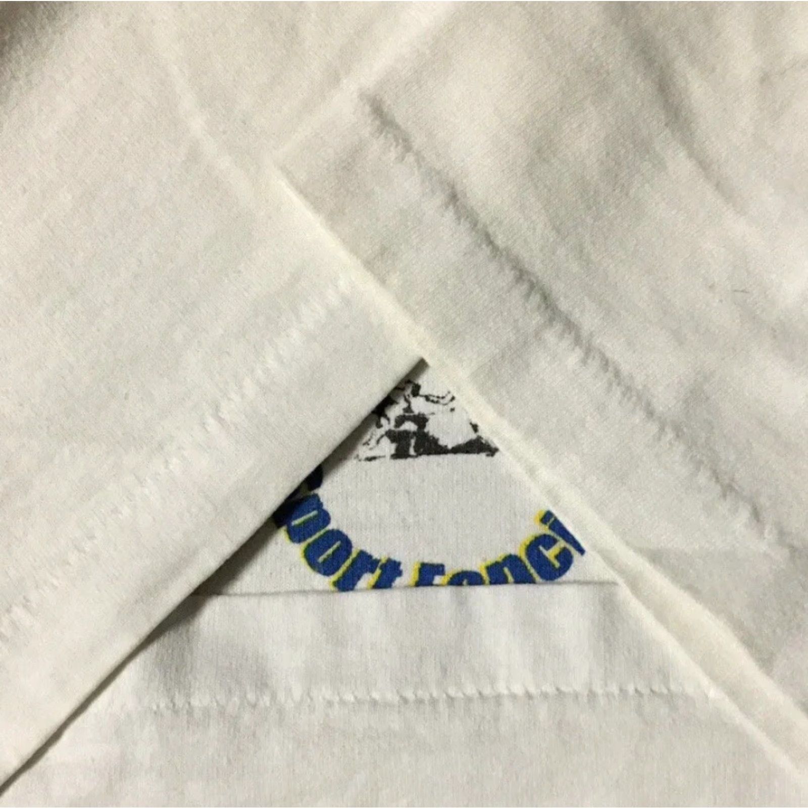 Vintage VINTAGE Utah Valley Fencing Winner Shirt Men S White 90s 80s Grunge School PE Track Funny Size US S / EU 44-46 / 1 - 5 Thumbnail