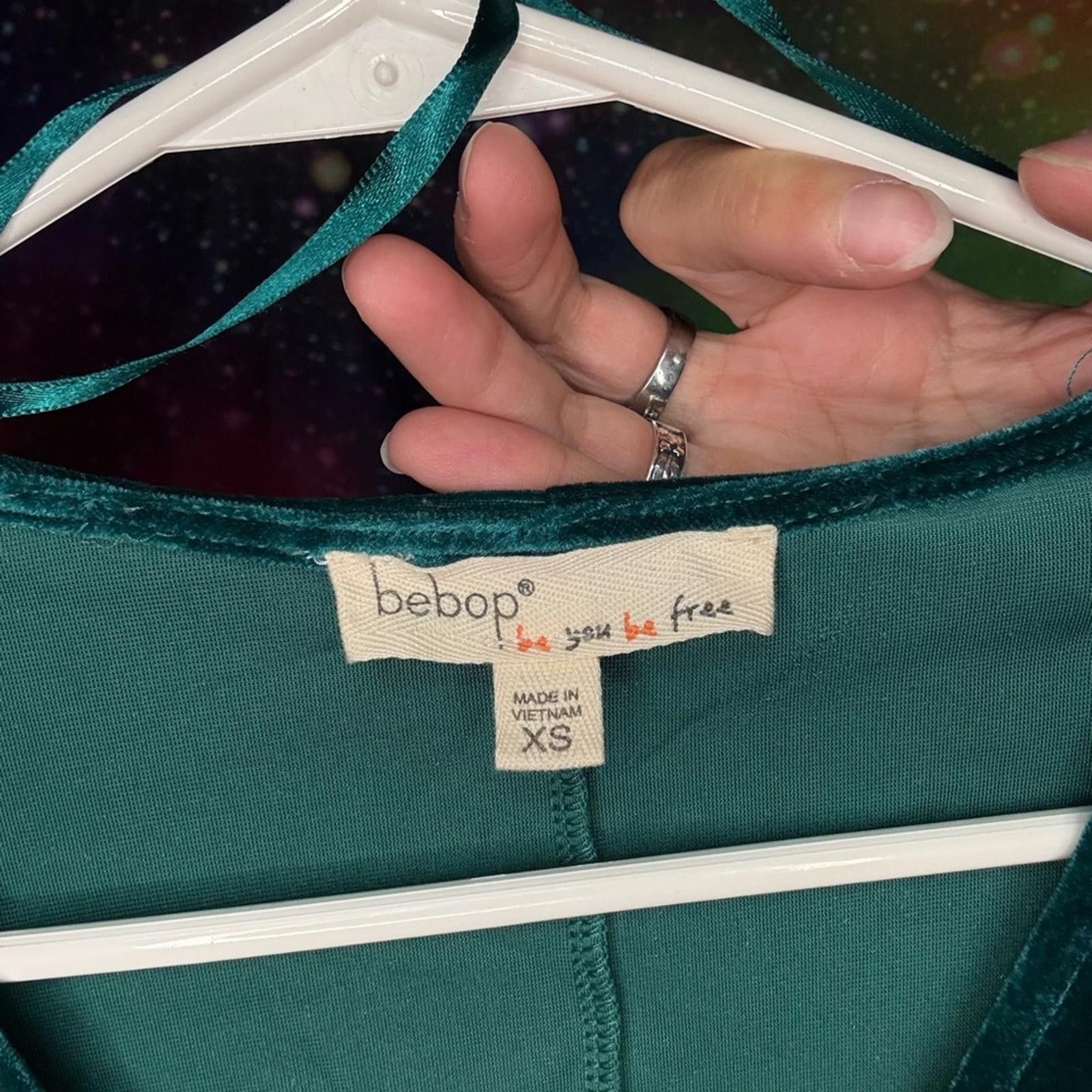 Designer BeBop Emerald Green Velvet Dress Size XS / US 0-2 / IT 36-38 - 2 Thumbnail