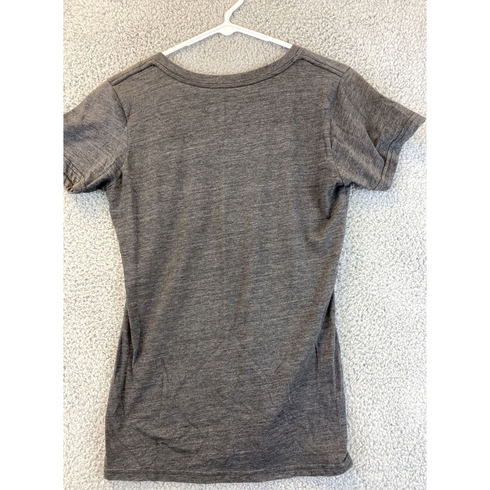 NFL NFL Denver Broncos T-Shirt Women’s Medium V-Neck Short Sleeve Graphic Gray/ 35-5 Size M / US 6-8 / IT 42-44 - 6 Thumbnail