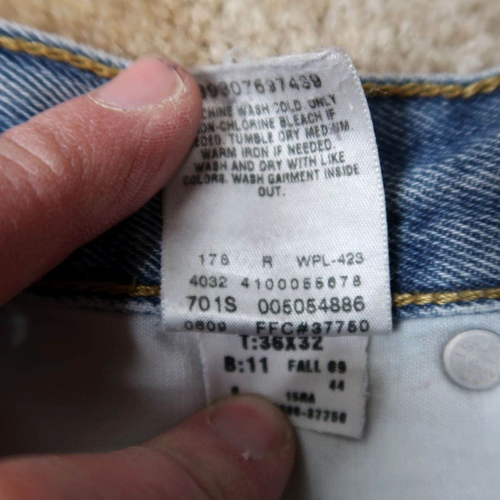 Levi's Levi's 505 Regular Fit Jeans Men's 36x32 Blue Denim Distressed Vintage USA 90s Straight Pants Mens Size US 36 / EU 52 - 7 Thumbnail