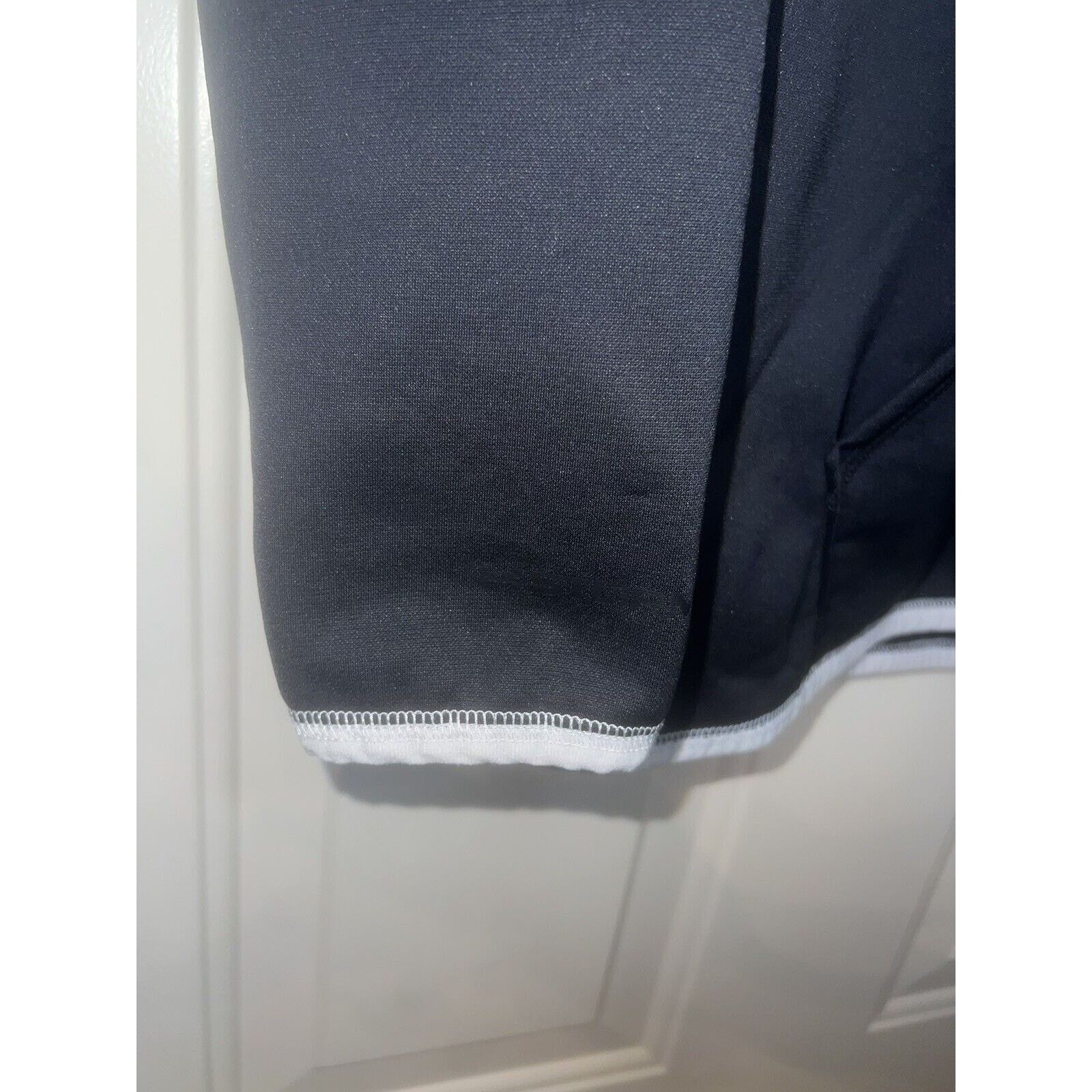 Under Armour Under Armour Hooded Sweatshirt Youth XL Black White Pullover Size US XL / EU 56 / 4 - 4 Thumbnail