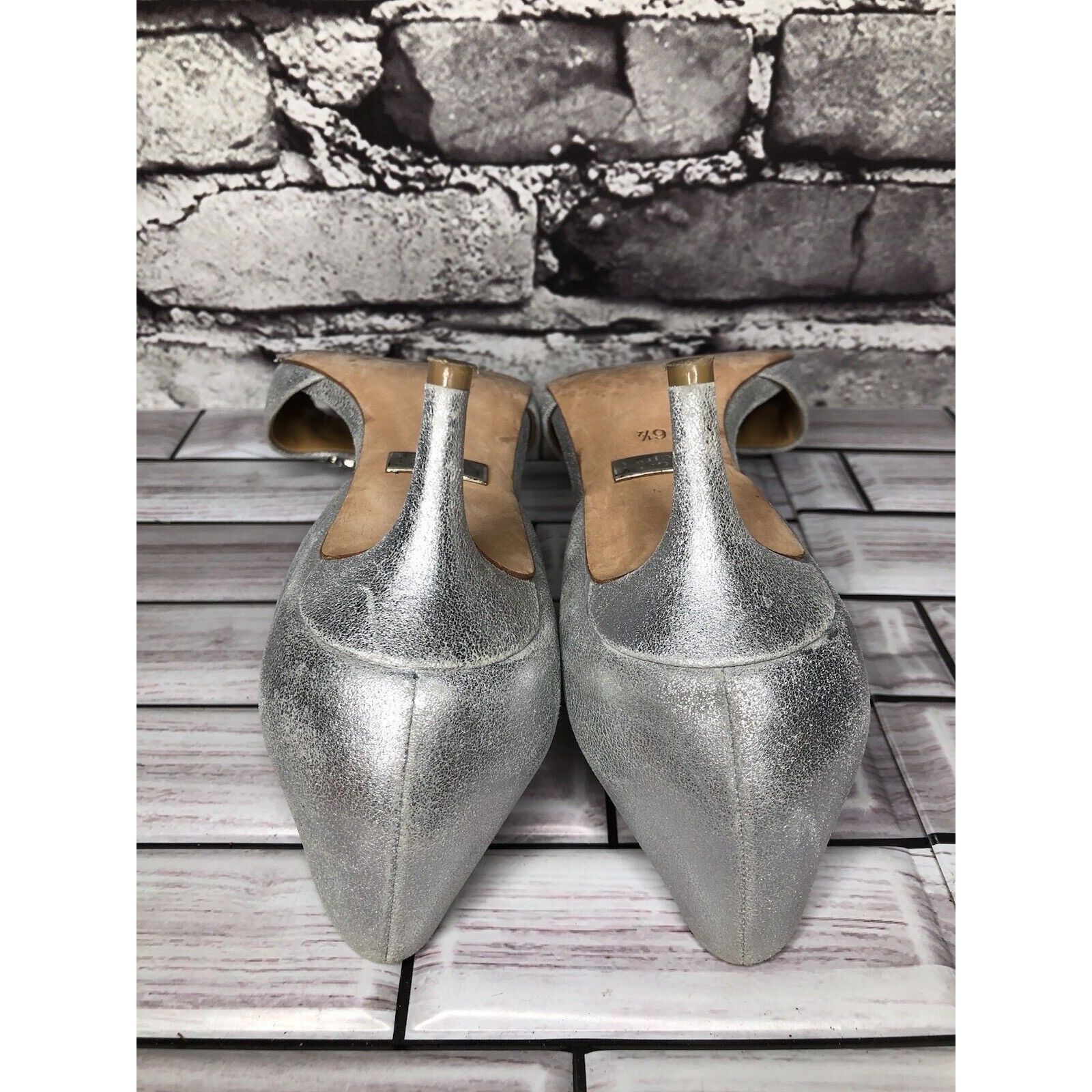 Badgley Mischka Badgley Mischka Metallic Silver Leather Rhinestone Heels Wom Size US 6.5 / IT 36.5 - 16 Thumbnail