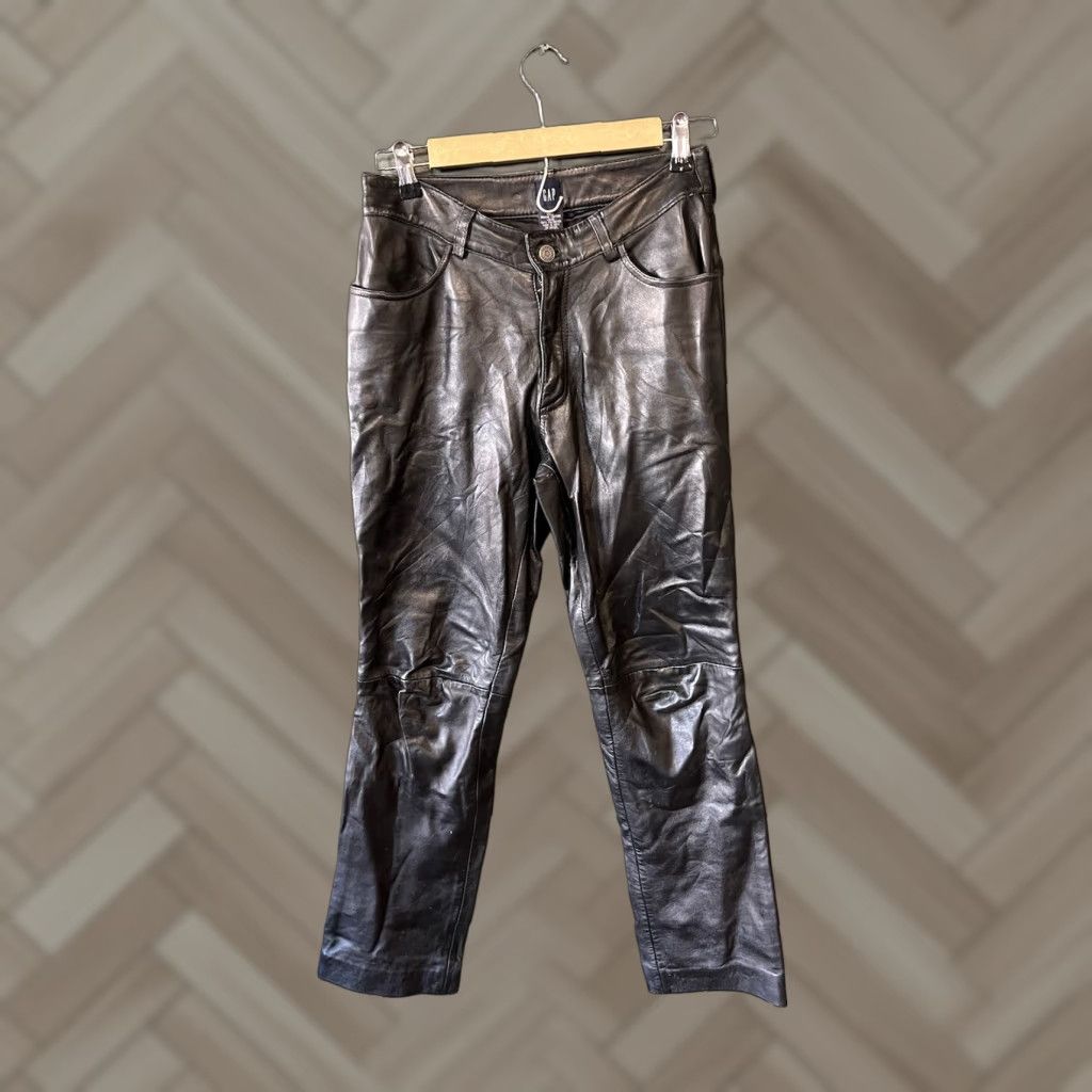 Gap VINTAGE Gap Women’s Black Leather Straight Leg Pants Size 6 Size 28" / US 6 / IT 42 - 1 Thumbnail