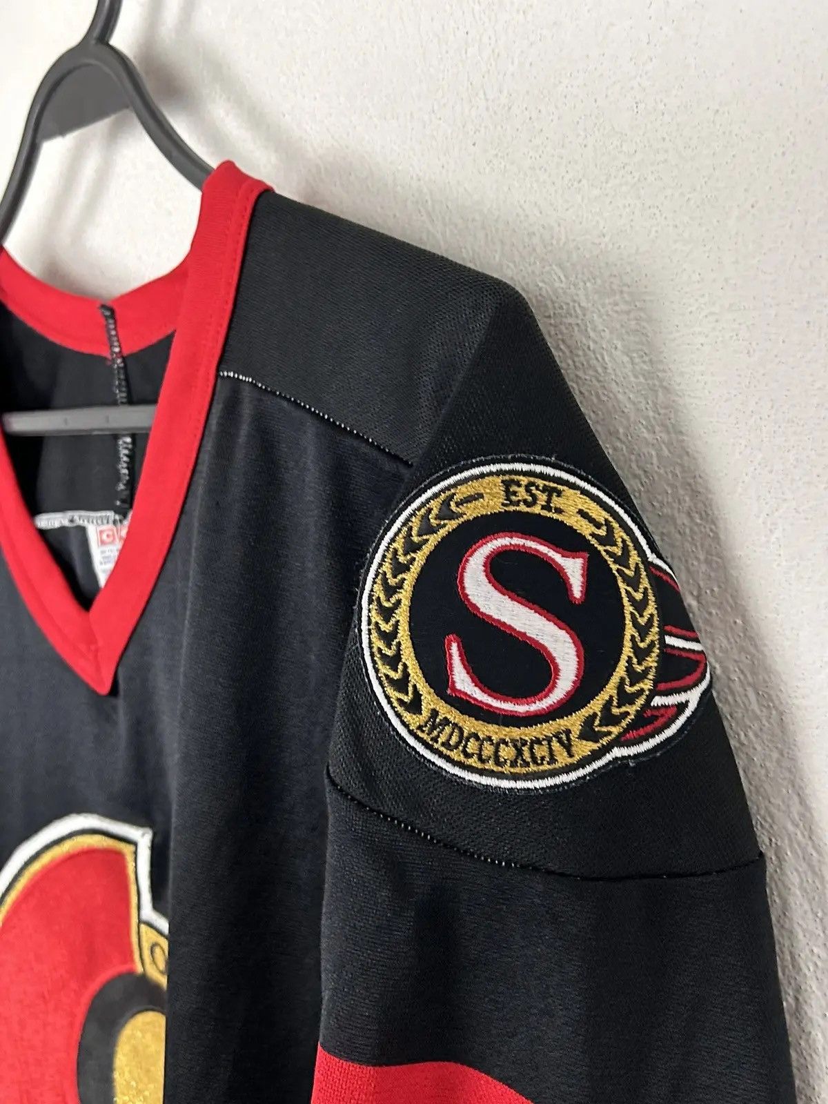 Ccm 90s Vintage Ottawa Senators NHL CCM Jersey In Black/Red Size US M / EU 48-50 / 2 - 4 Thumbnail